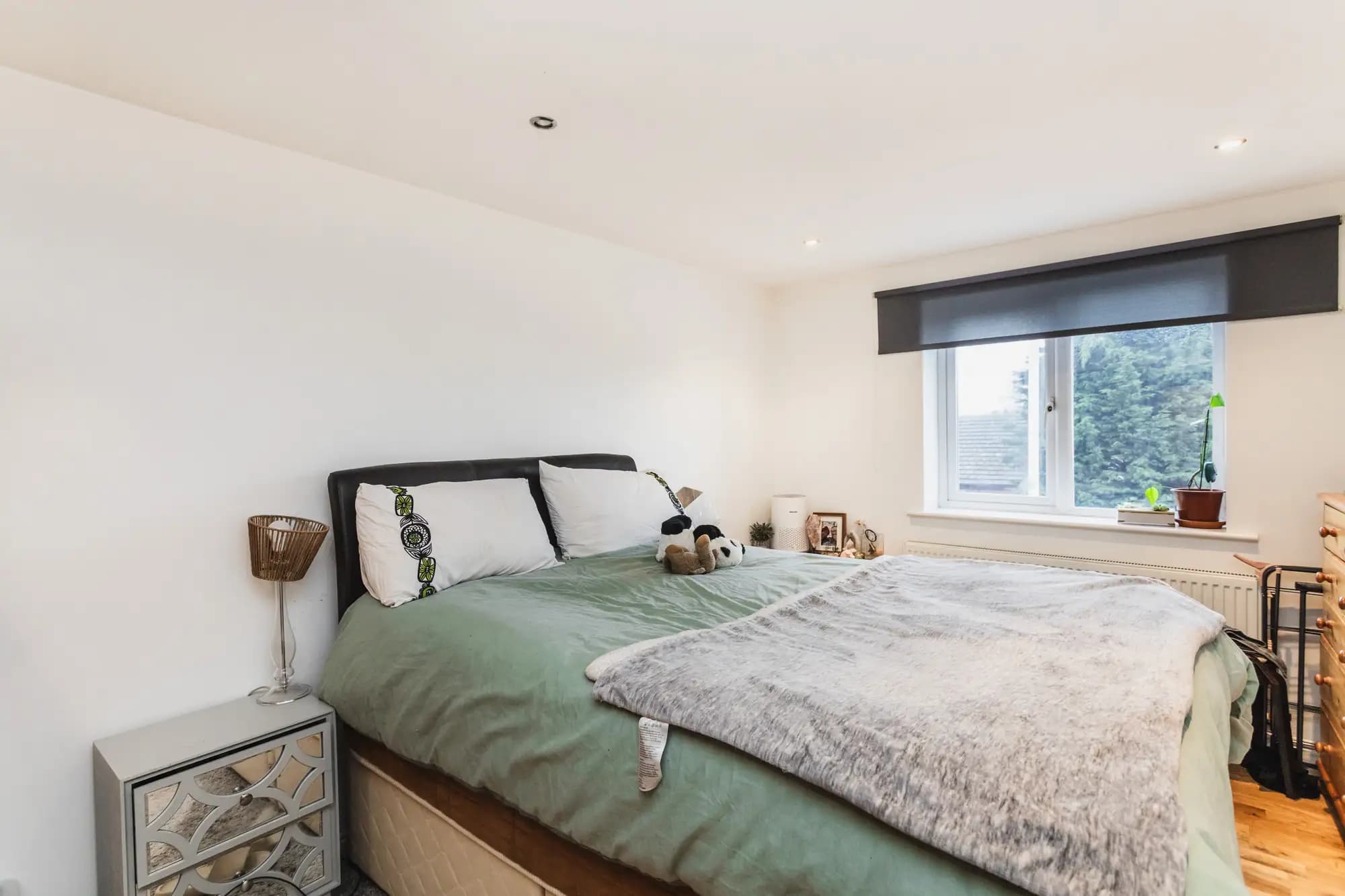 property photo 21 of 31