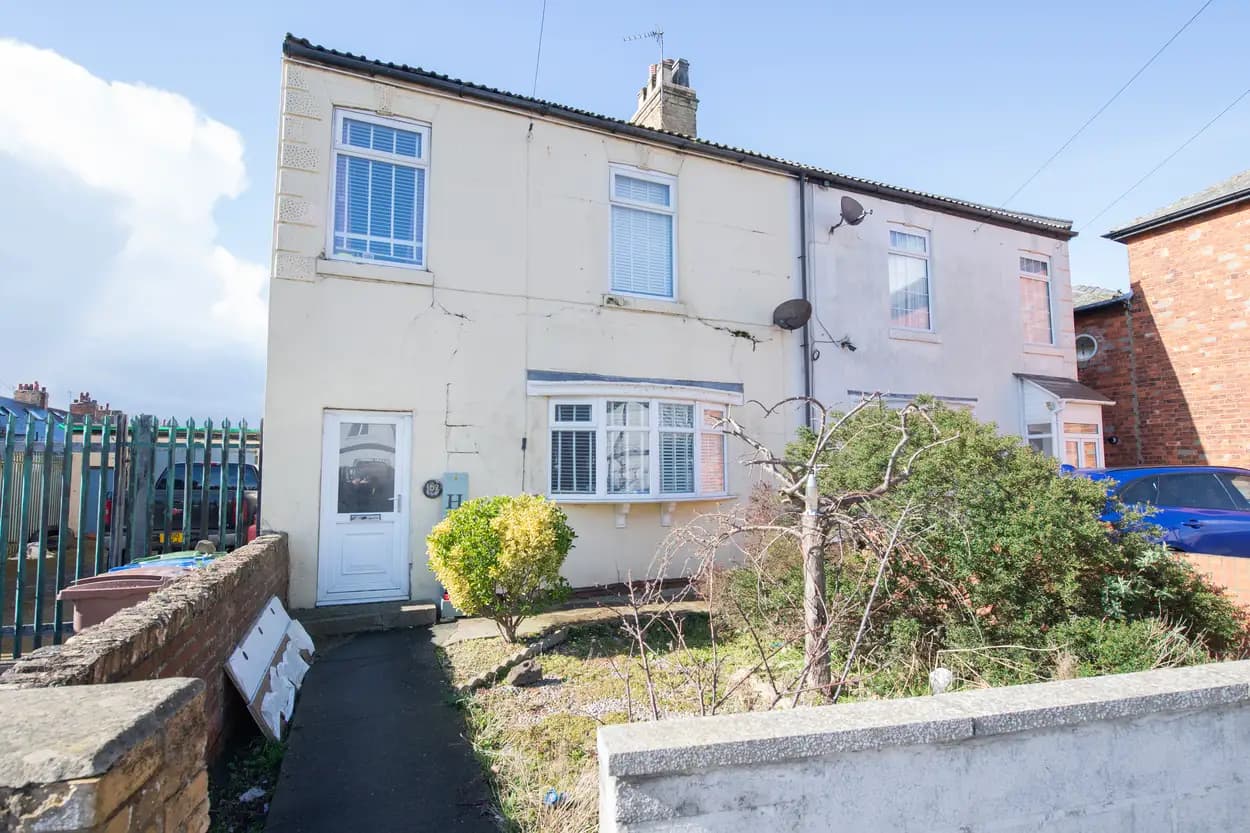 property photo 12 of 15