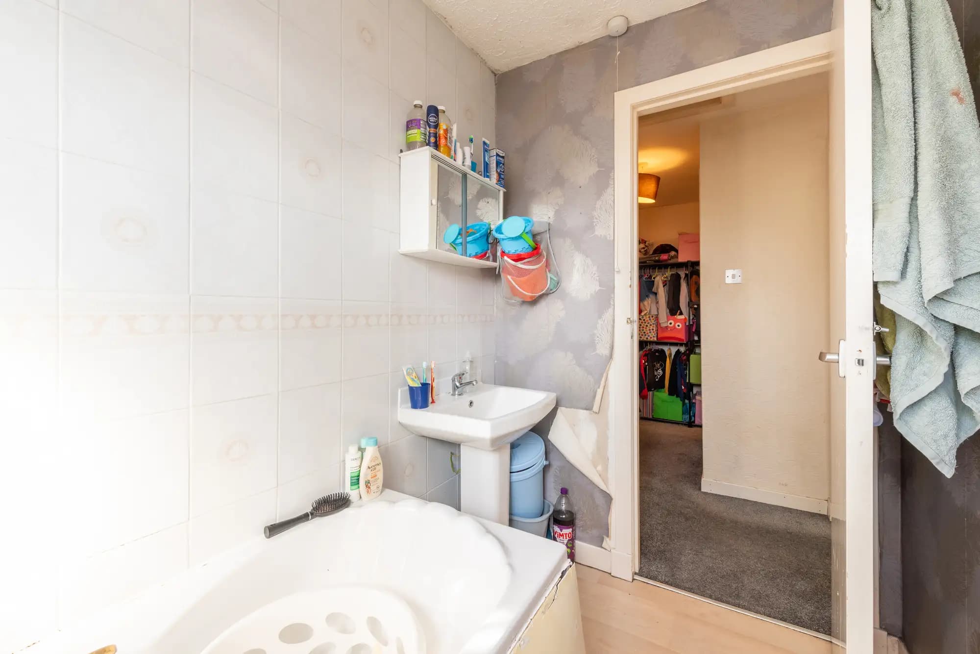 property photo 7 of 20