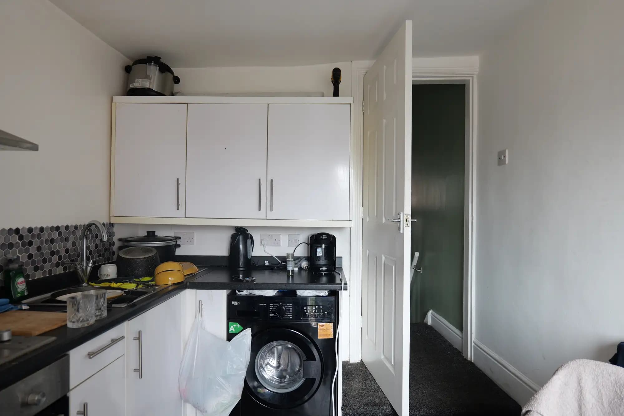 property photo 5 of 17