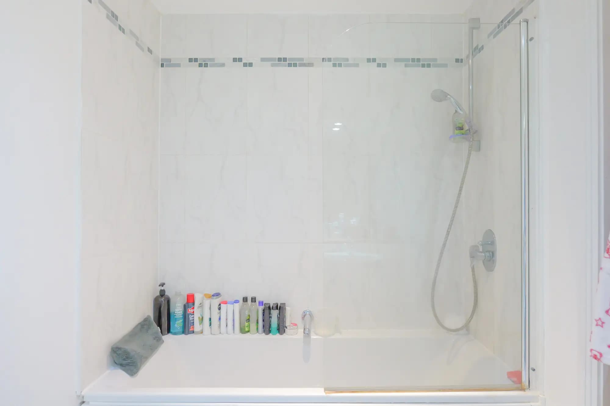 property photo 5 of 23