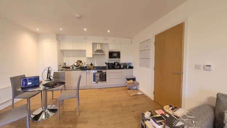 property photo 7 of 20