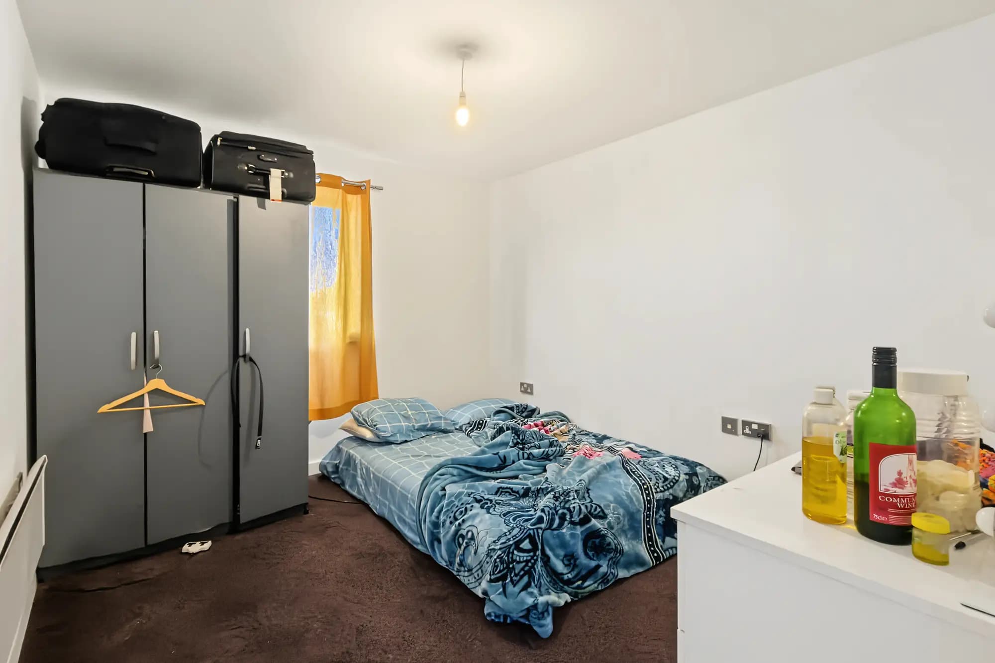 property photo 8 of 13