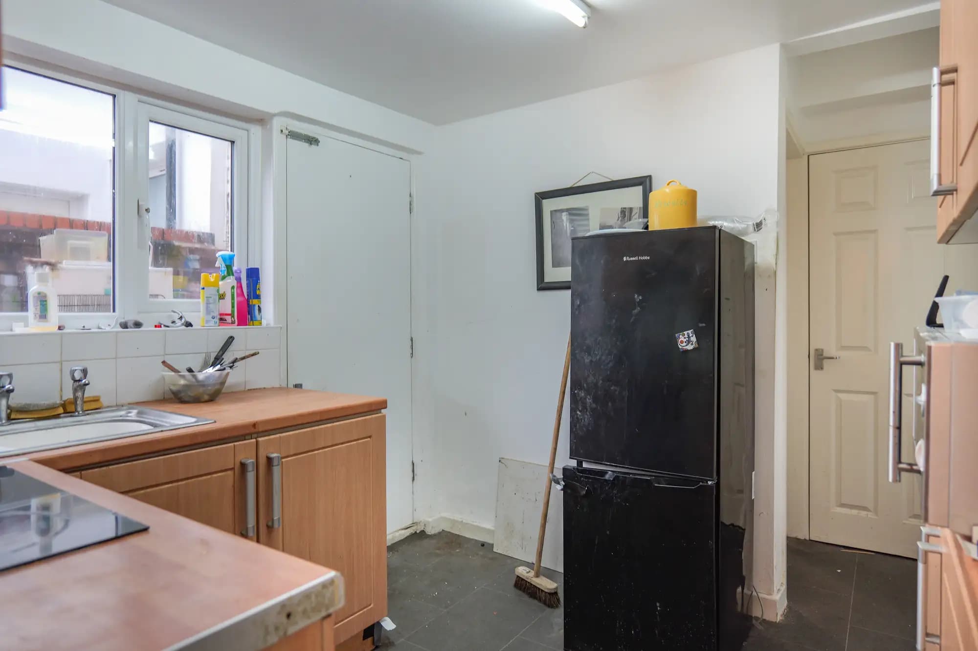 property photo 6 of 14