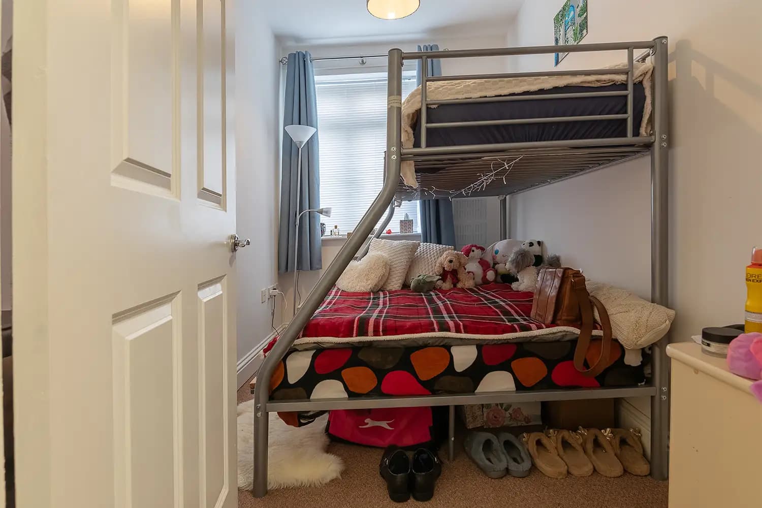 property photo 19 of 30