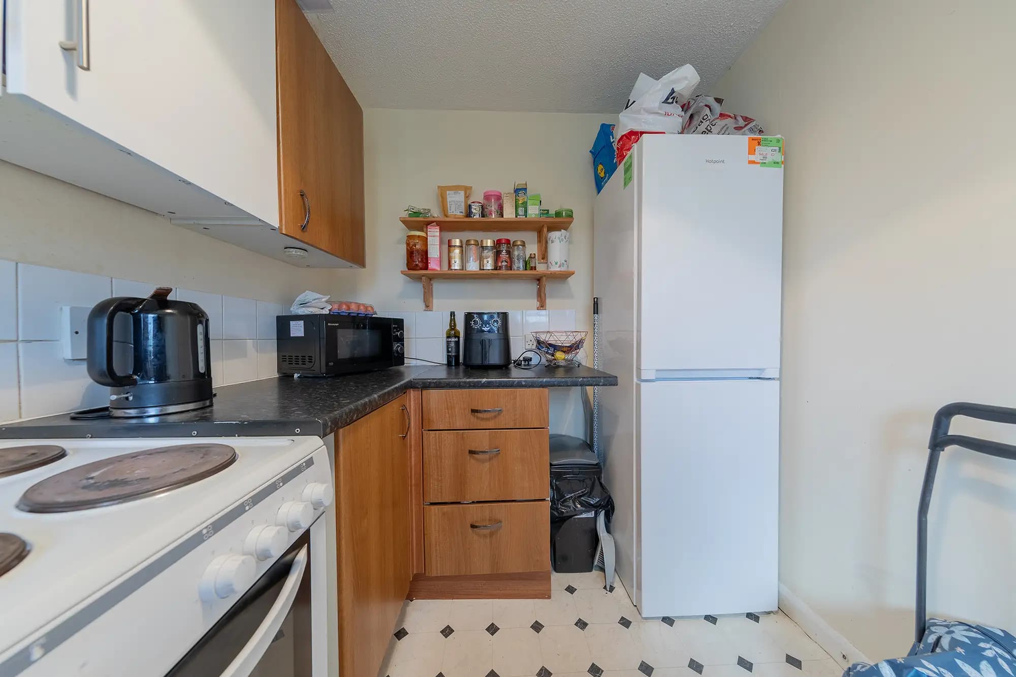 property photo 5 of 20