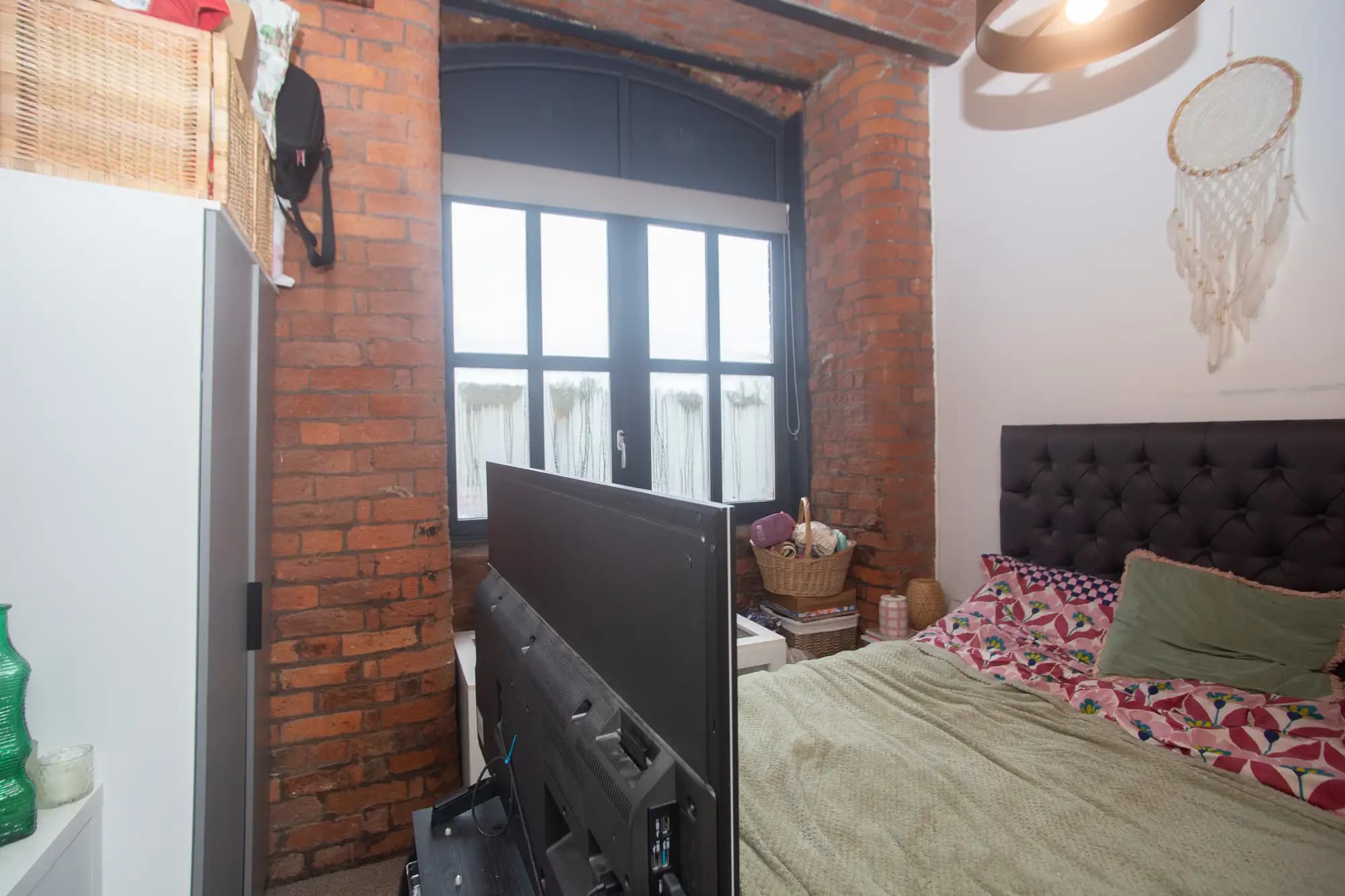 property photo 9 of 15