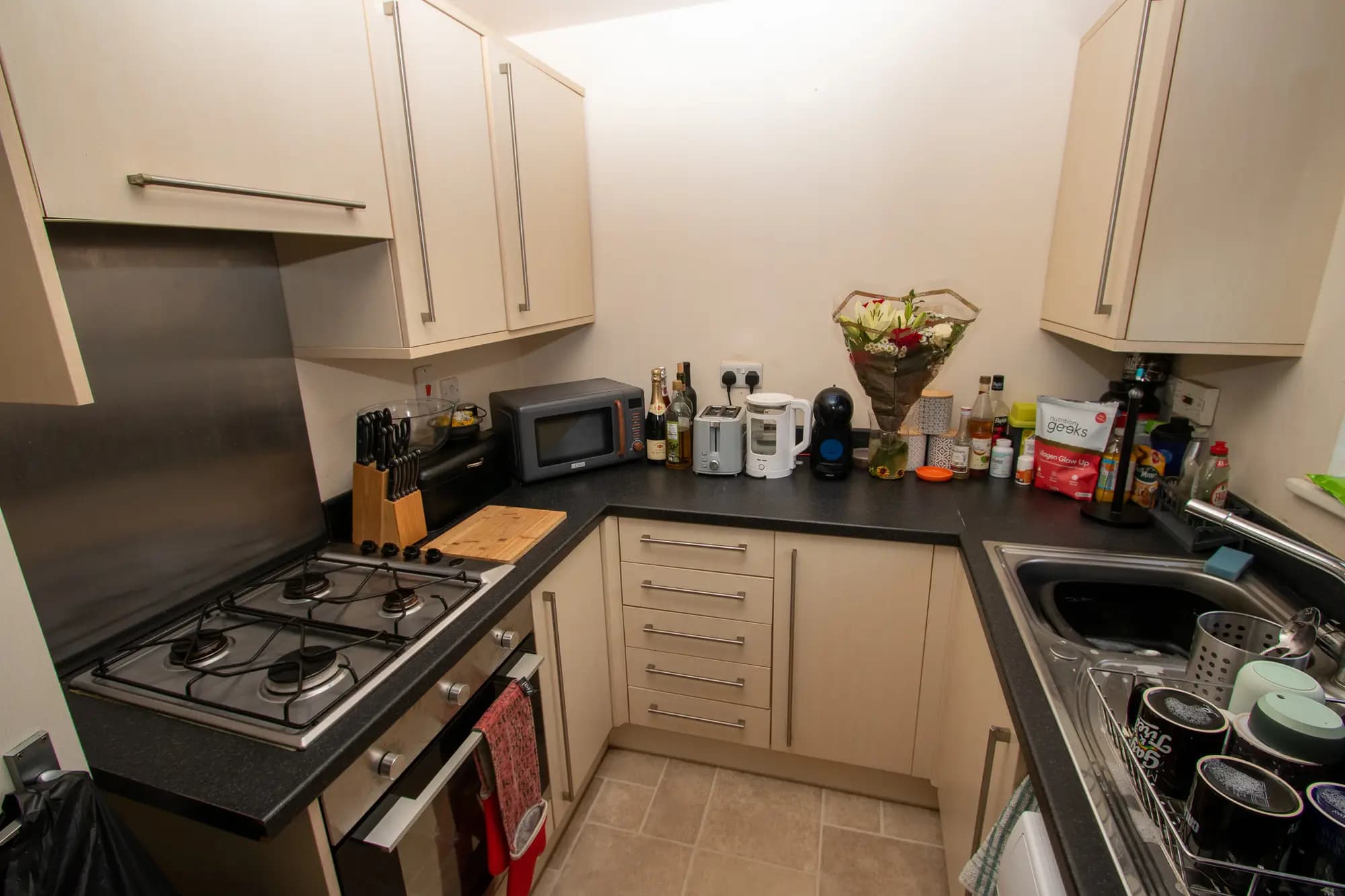 property photo 5 of 16