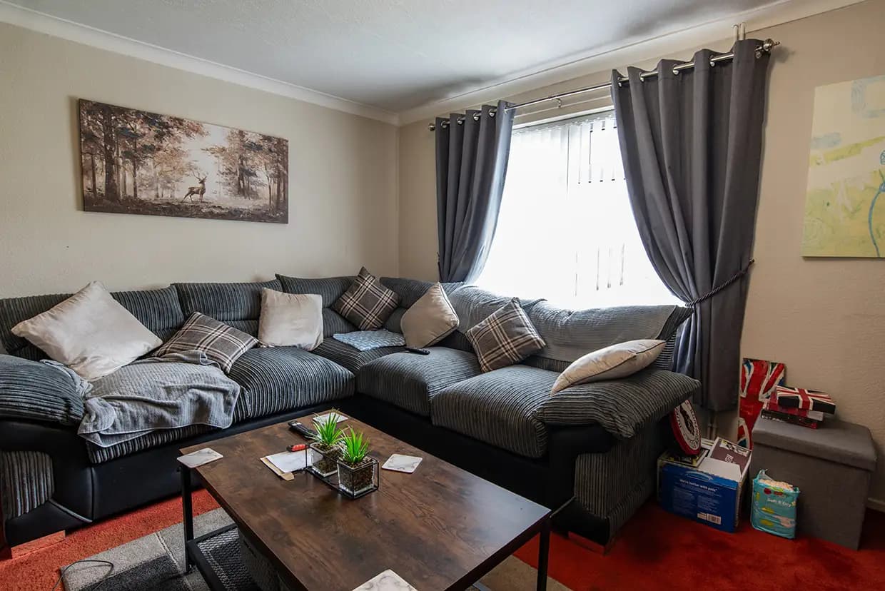 property photo 3 of 25