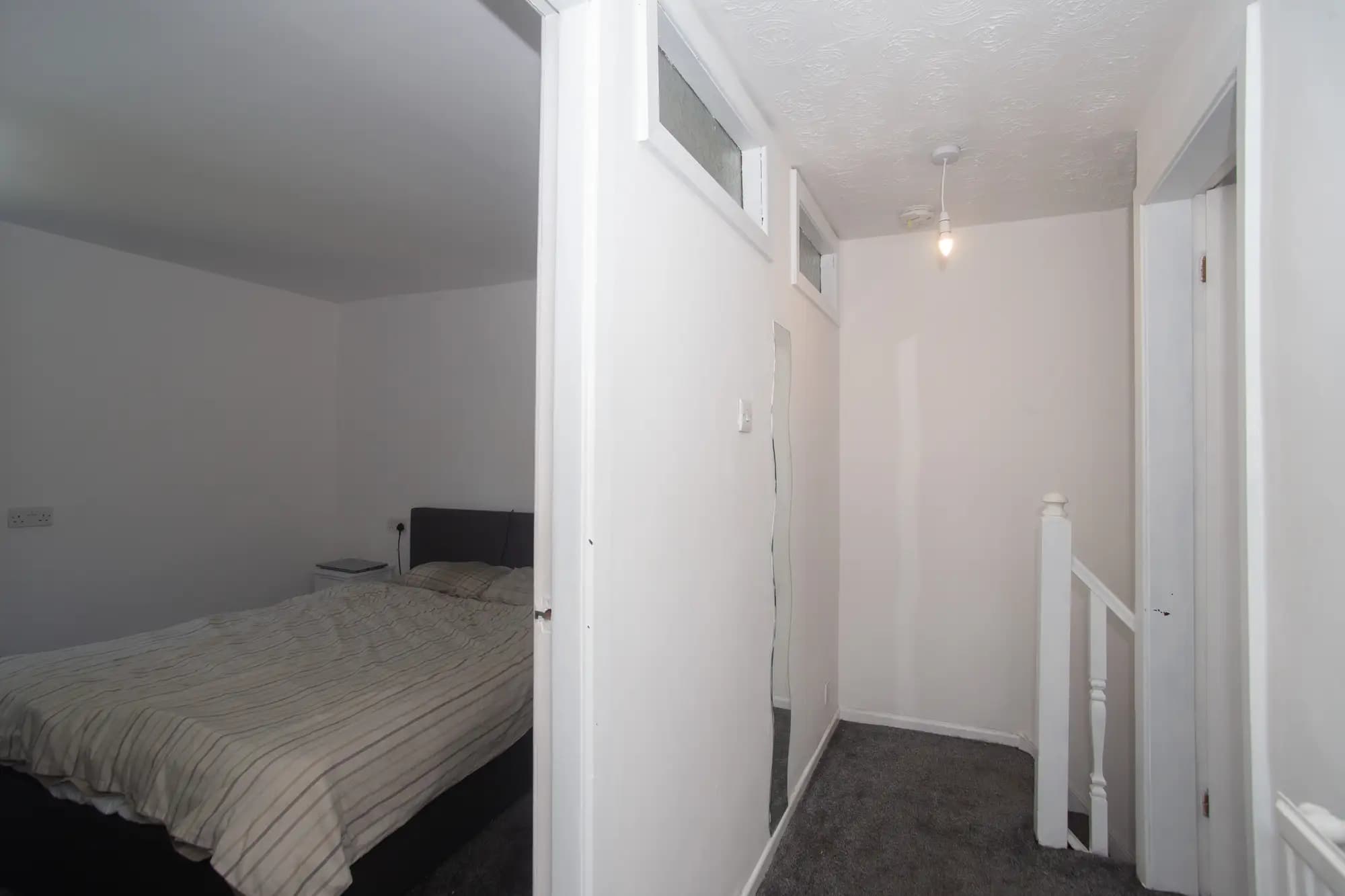 property photo 18 of 24