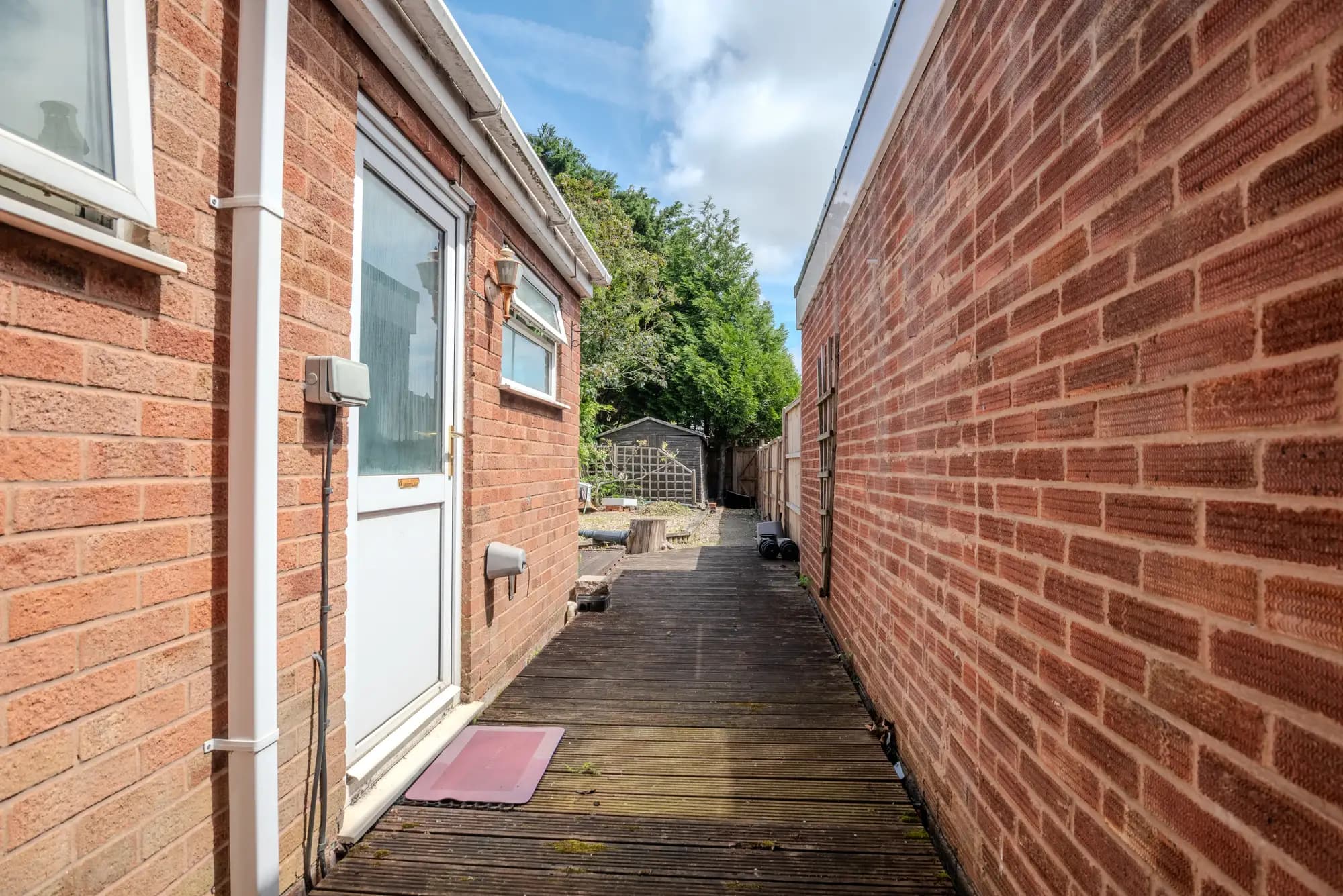 property photo 16 of 19