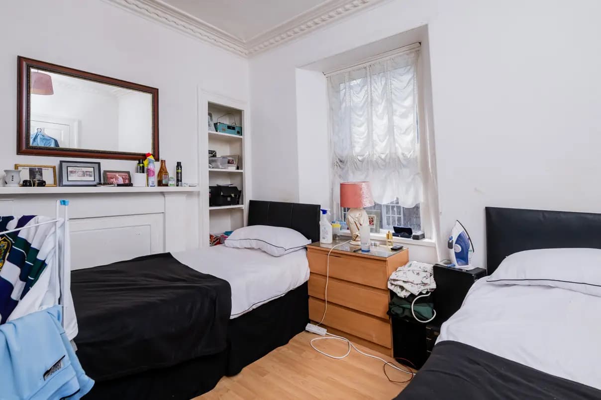property photo 14 of 80