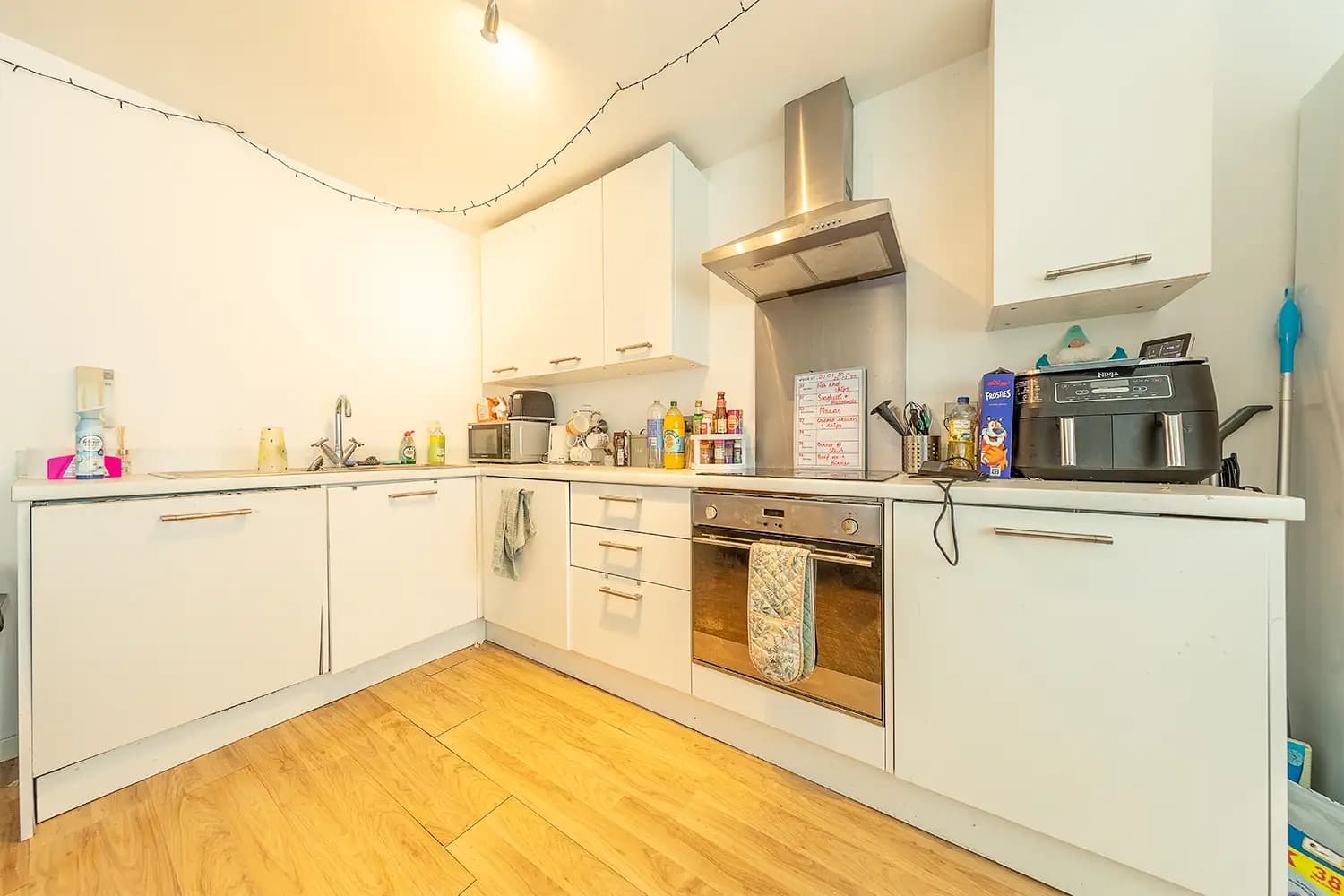 property photo 6 of 18