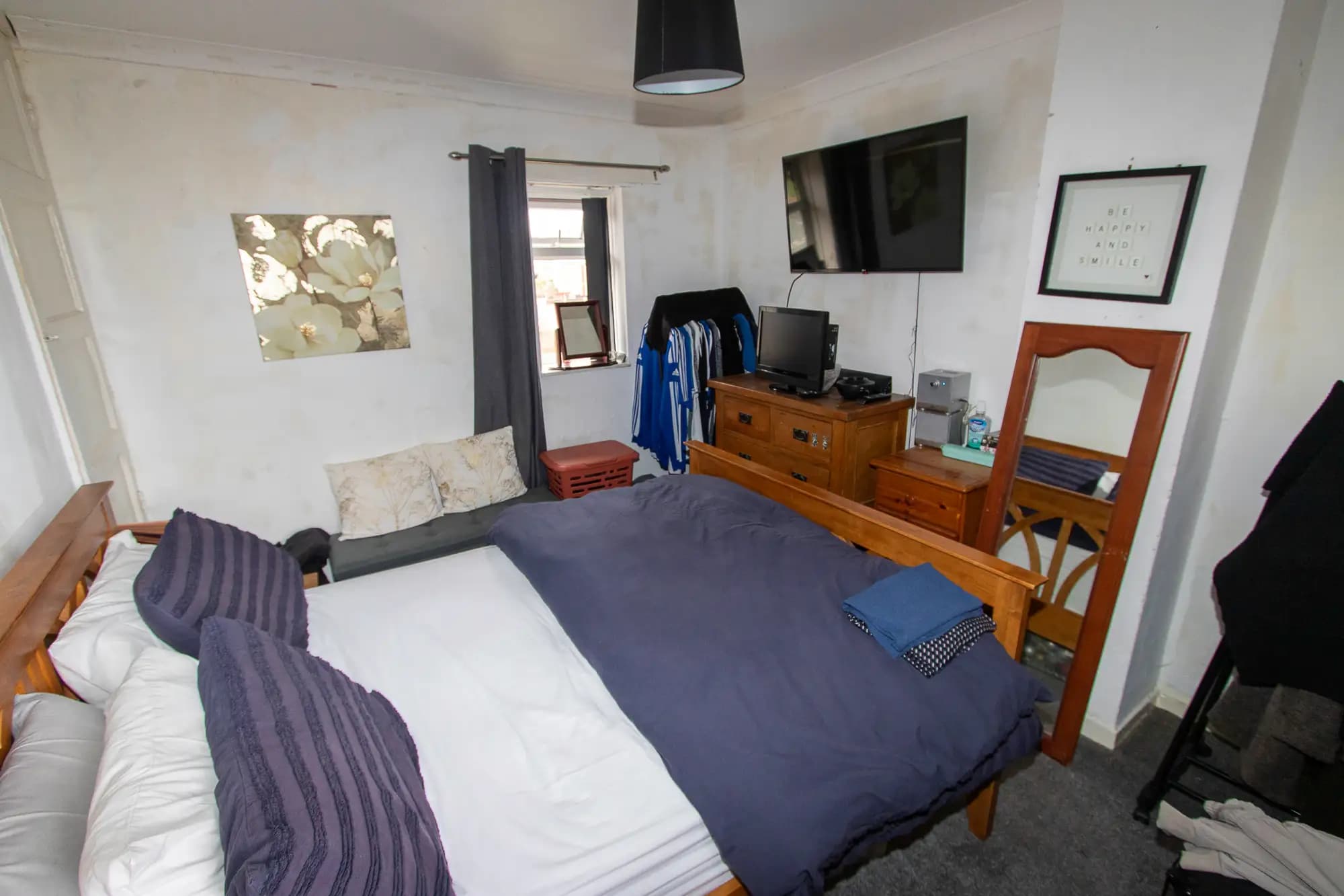 property photo 9 of 14