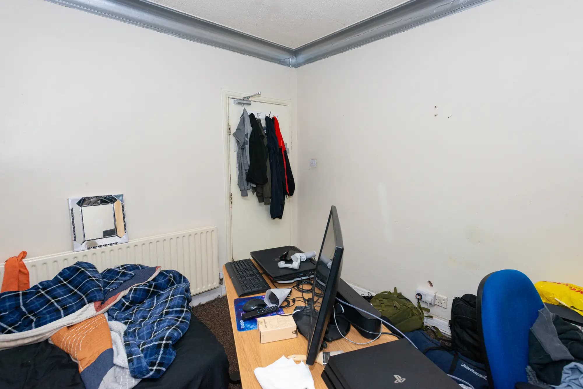 property photo 13 of 19