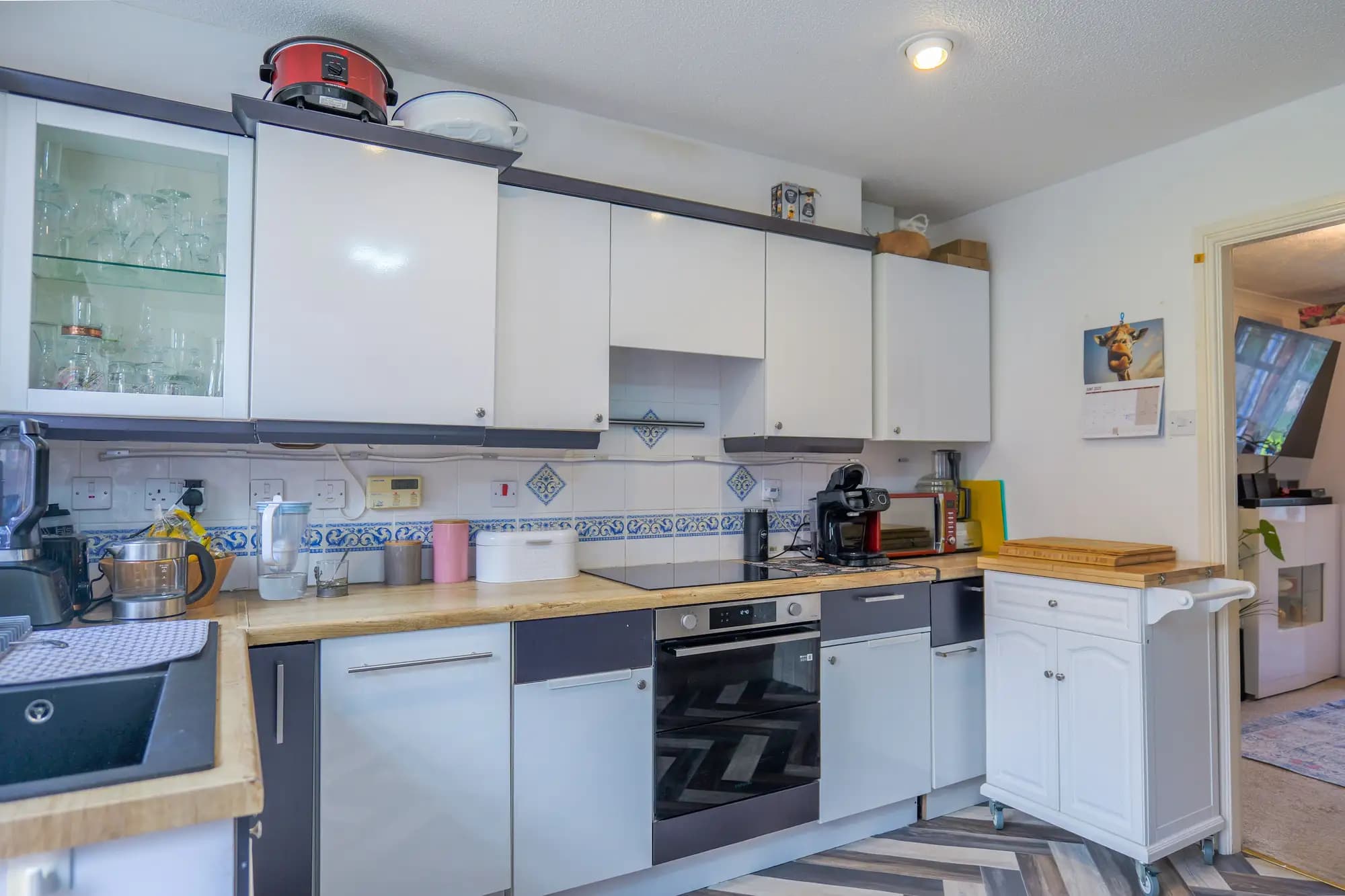 property photo 5 of 19