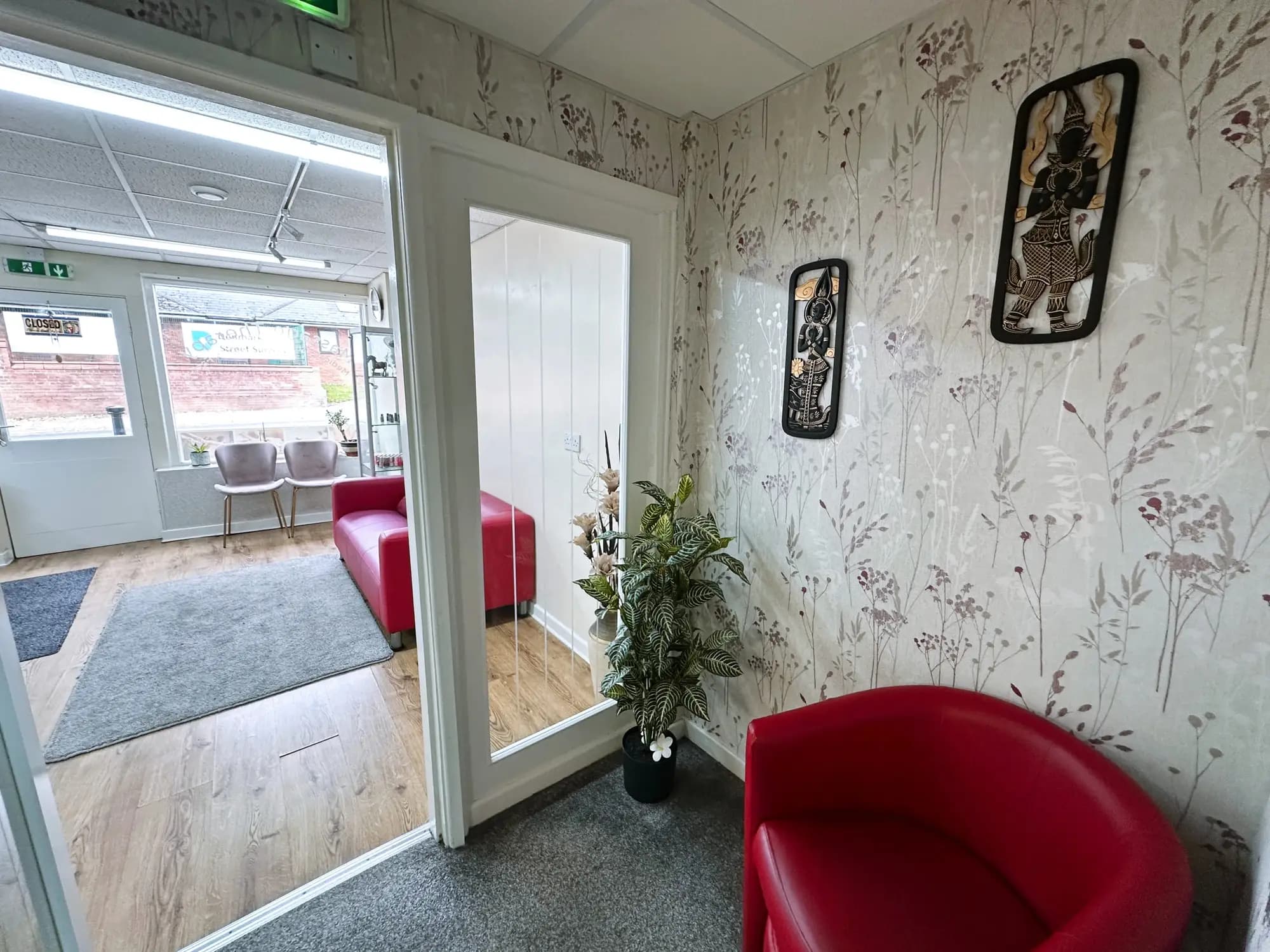 property photo 4 of 19