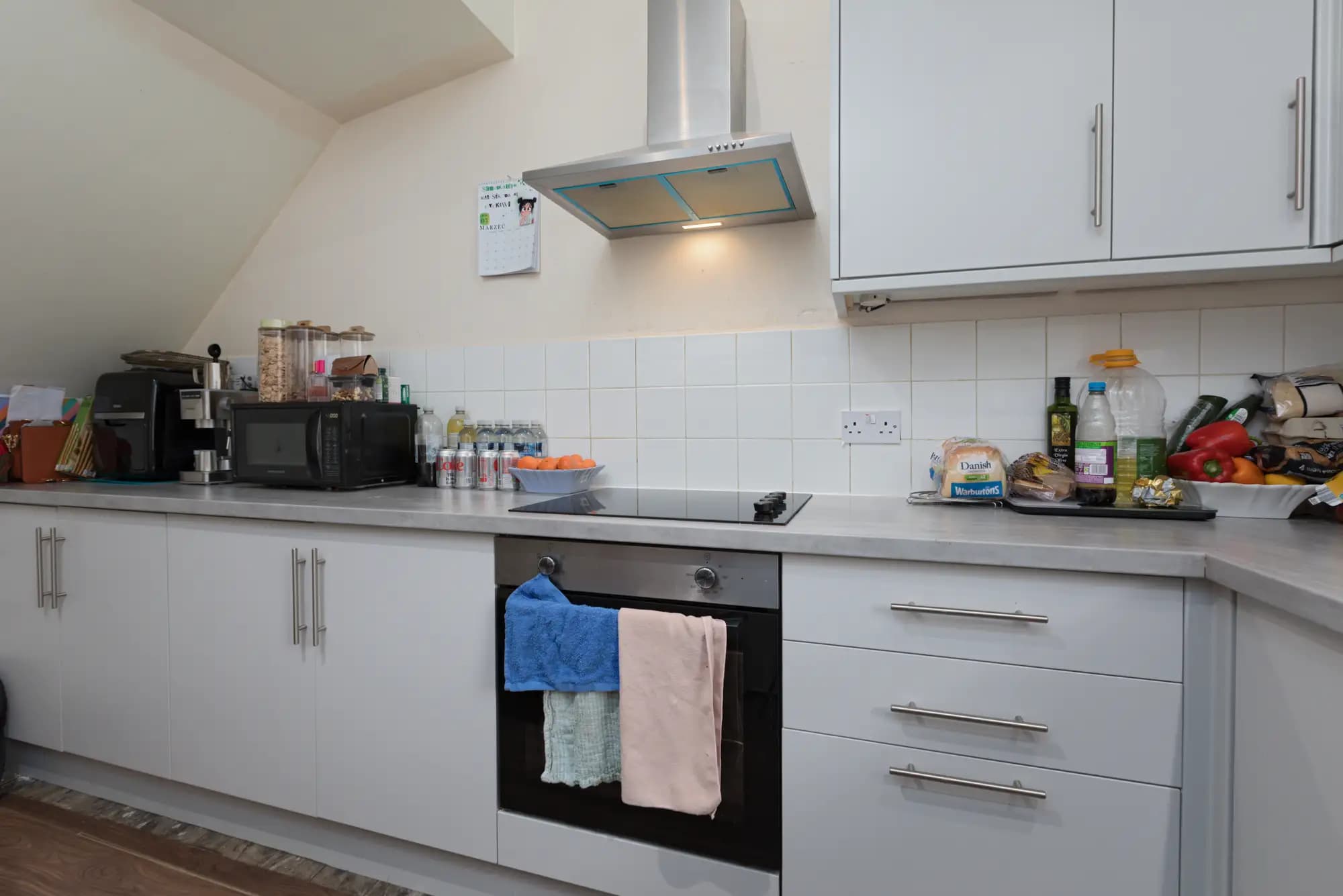 property photo 5 of 19