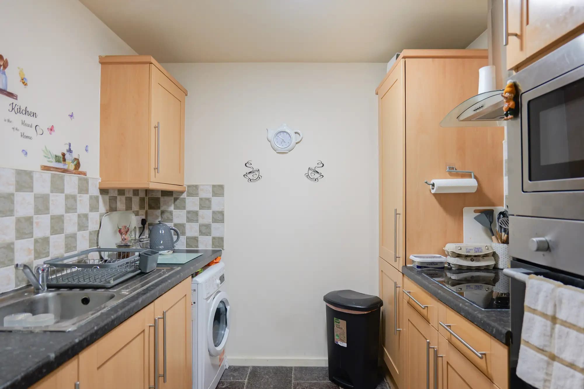 property photo 4 of 16