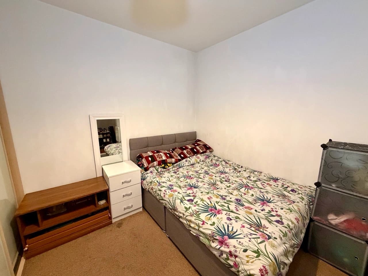 property photo 12 of 18