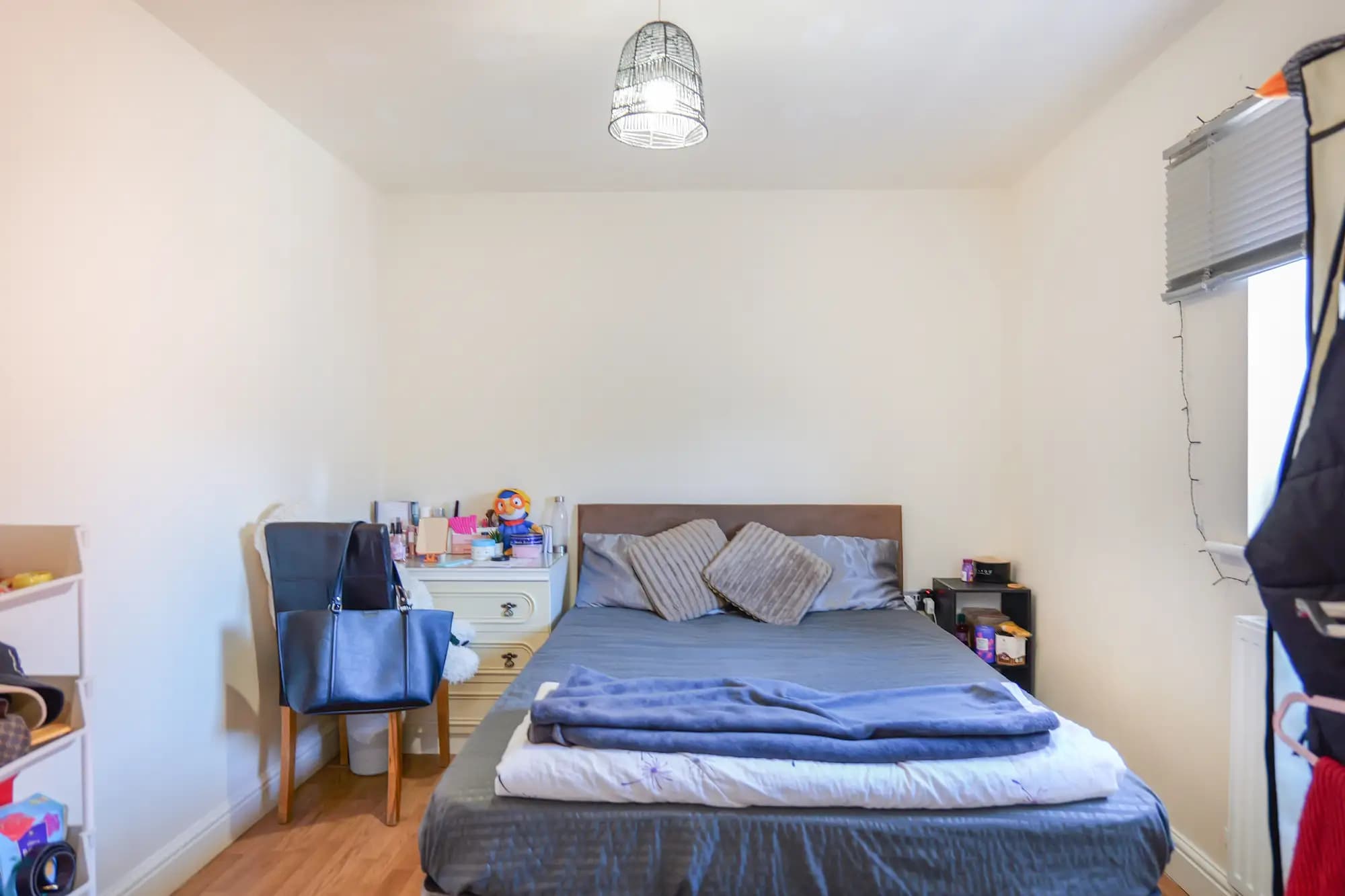 property photo 7 of 12
