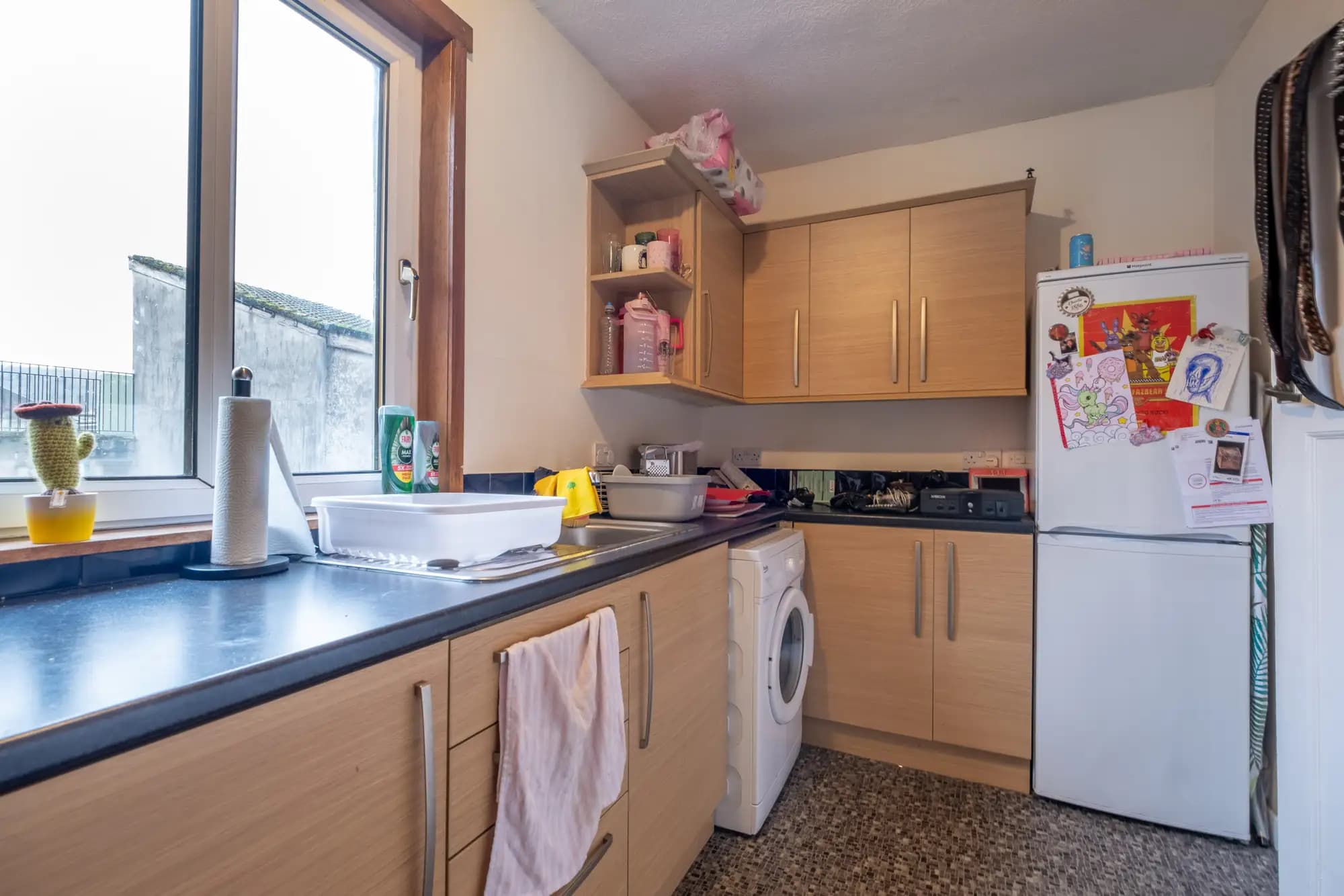 property photo 6 of 18