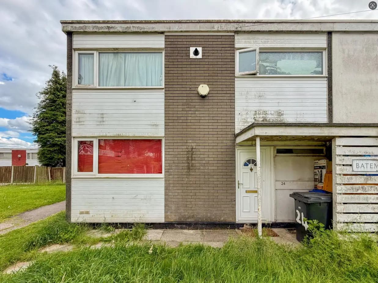 property photo 1 of 29
