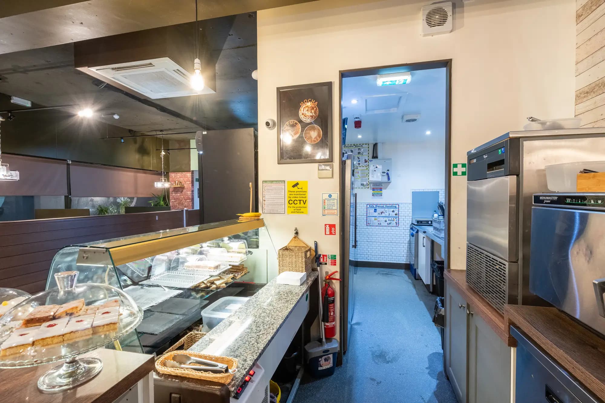 property photo 28 of 40