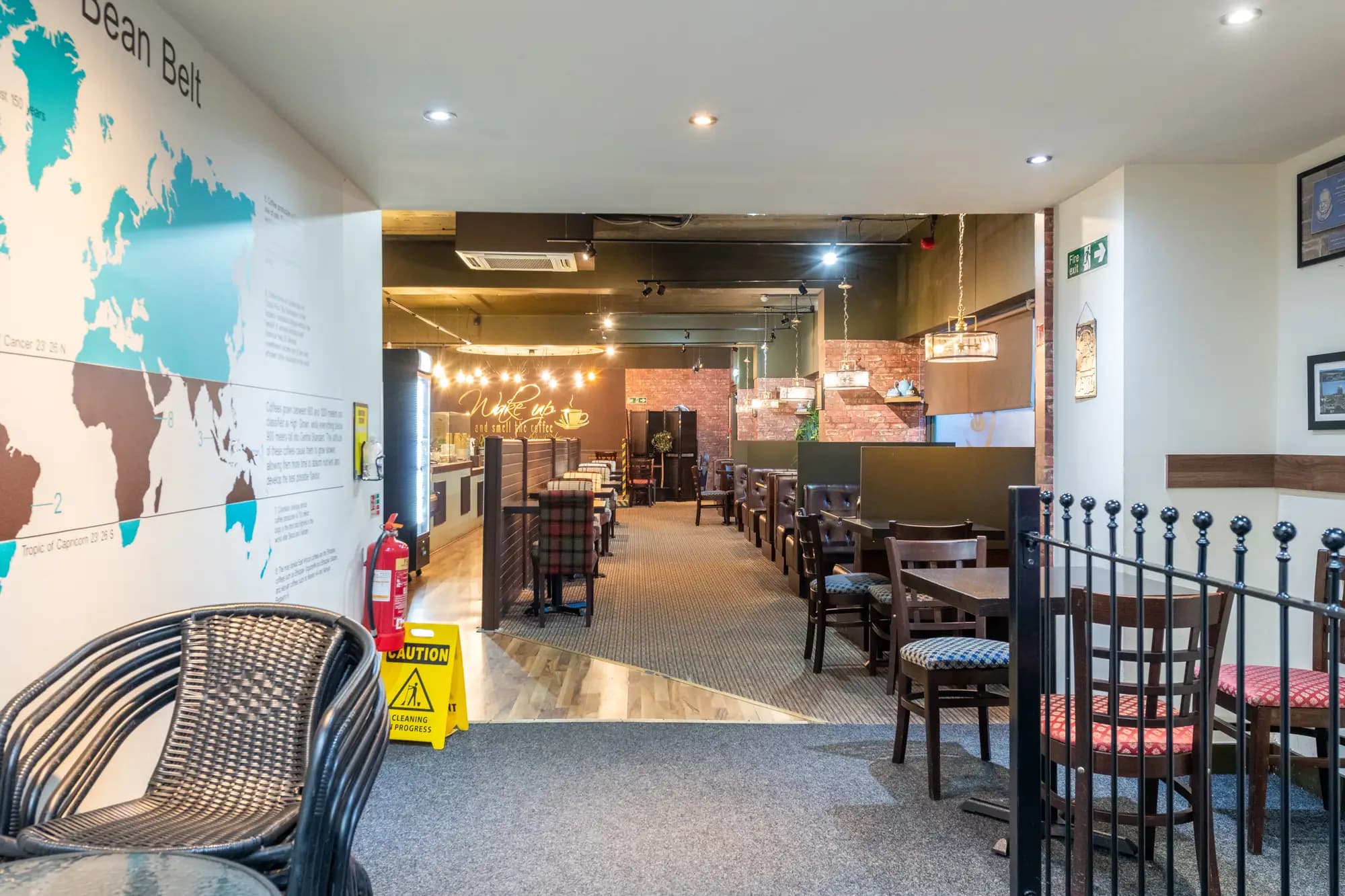 property photo 4 of 40