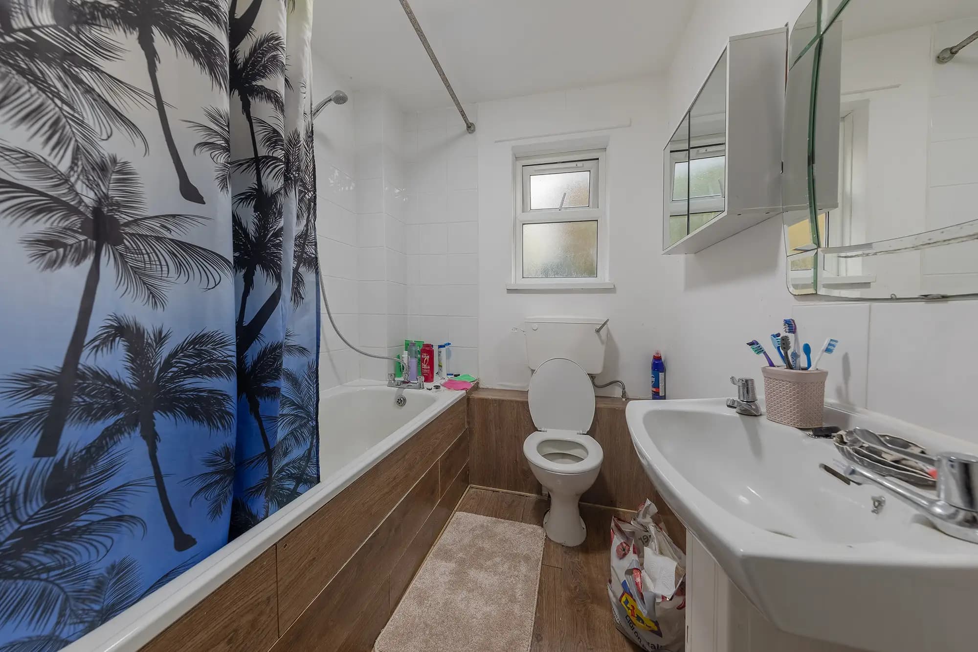 property photo 9 of 30