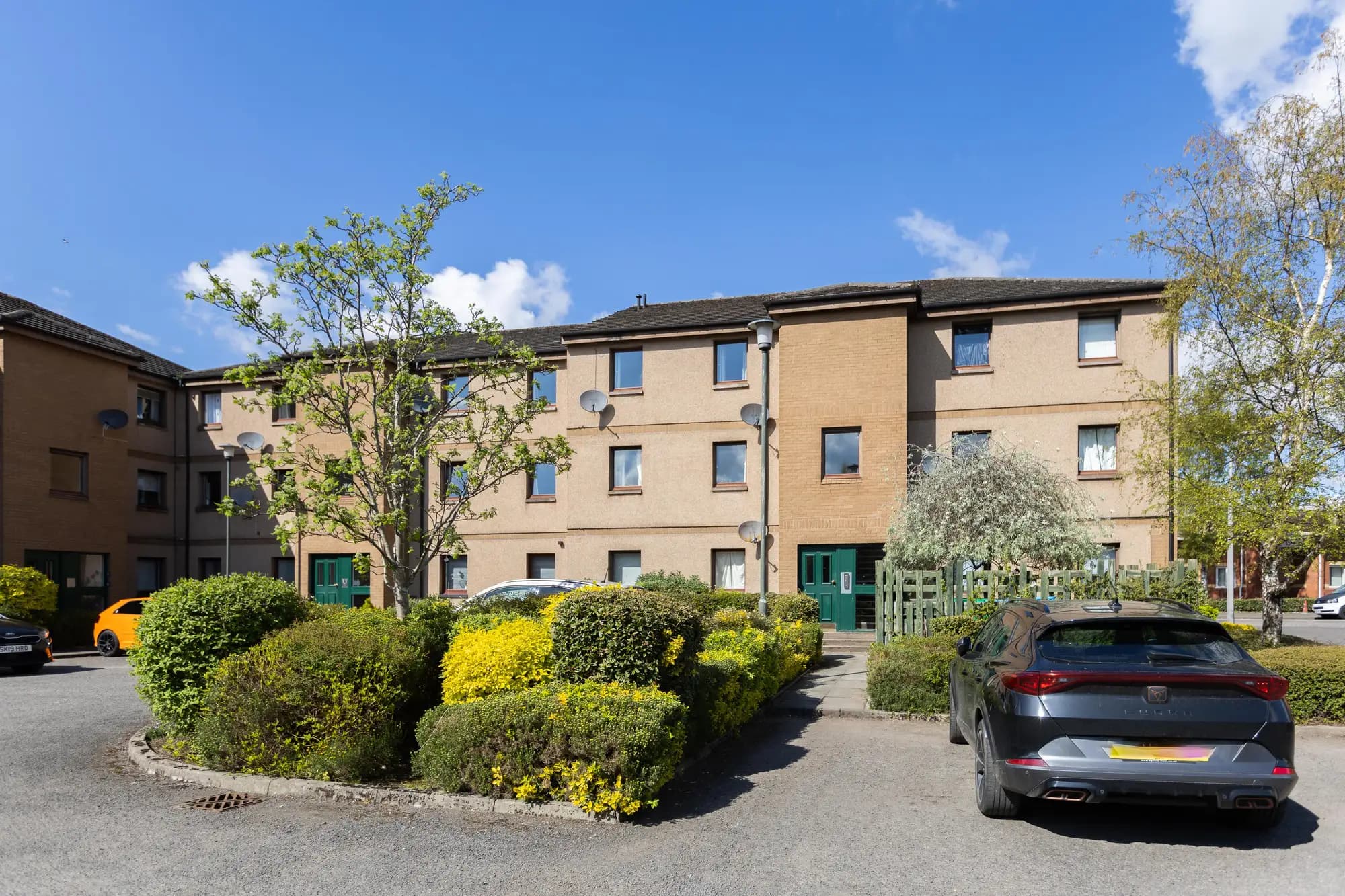 property photo 16 of 17