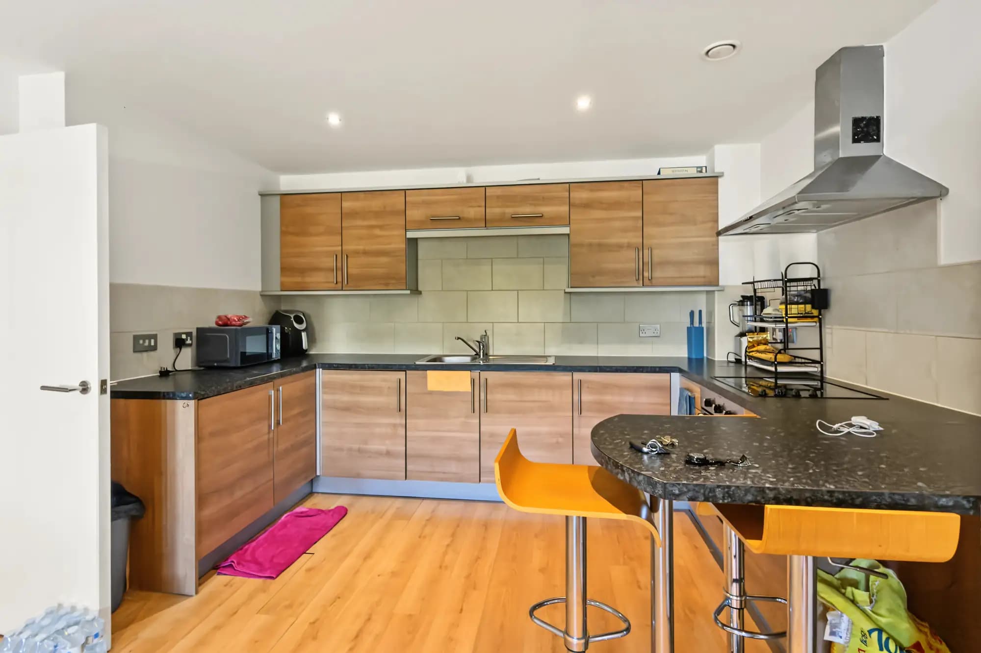 property photo 5 of 13