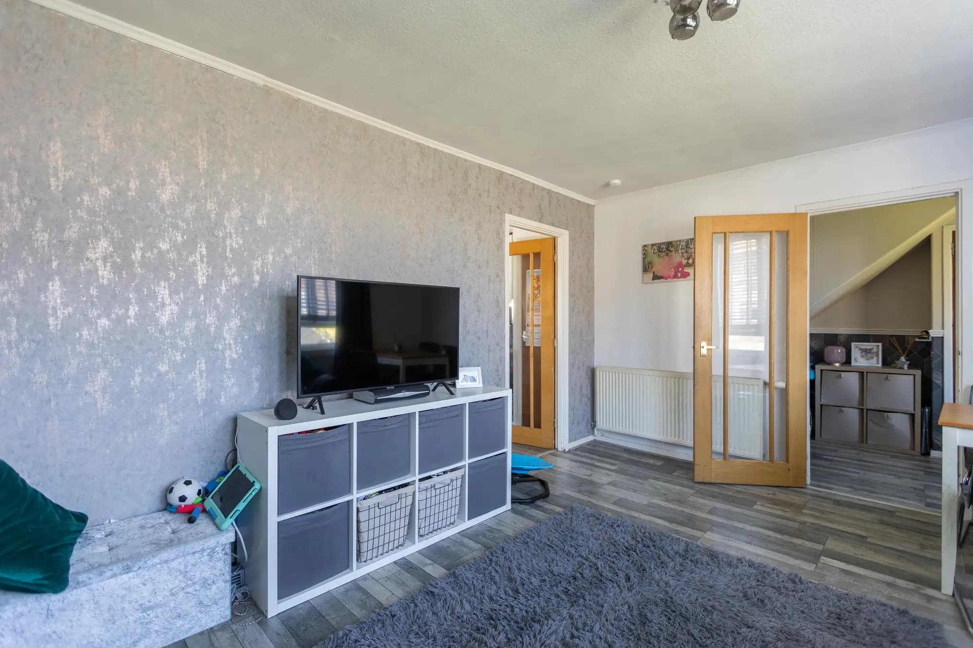 property photo 6 of 25