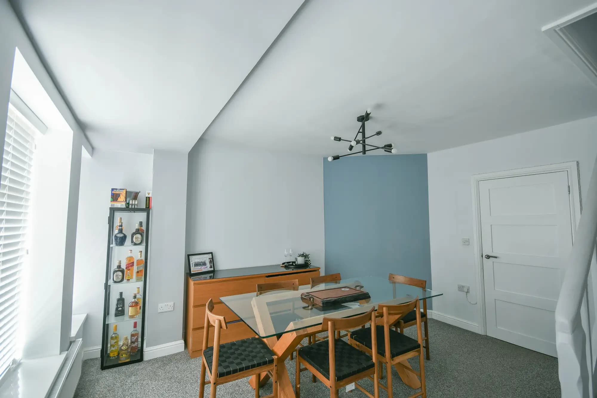 property photo 5 of 33