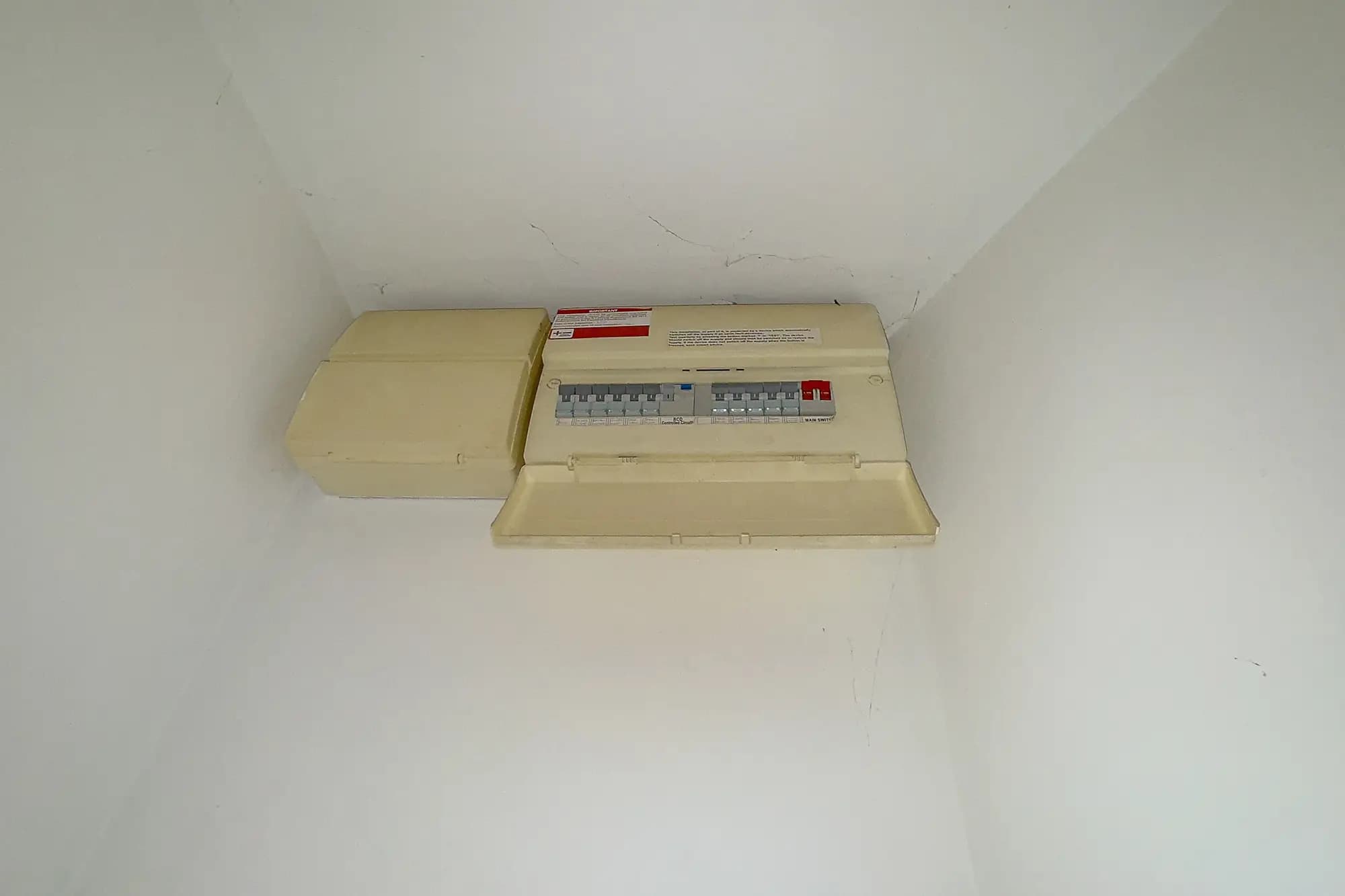 property photo 12 of 14