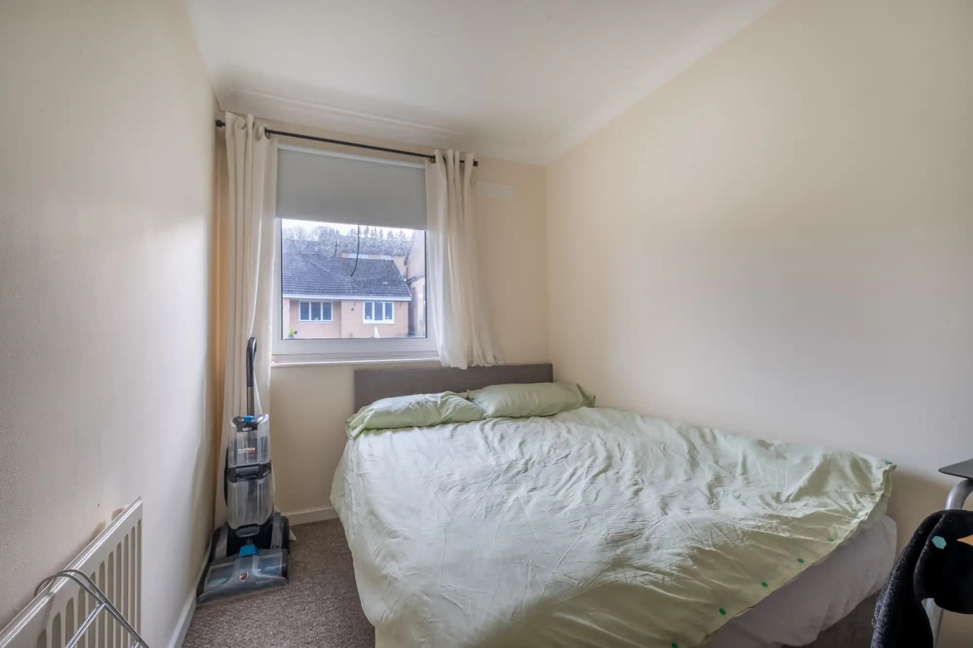 property photo 13 of 27