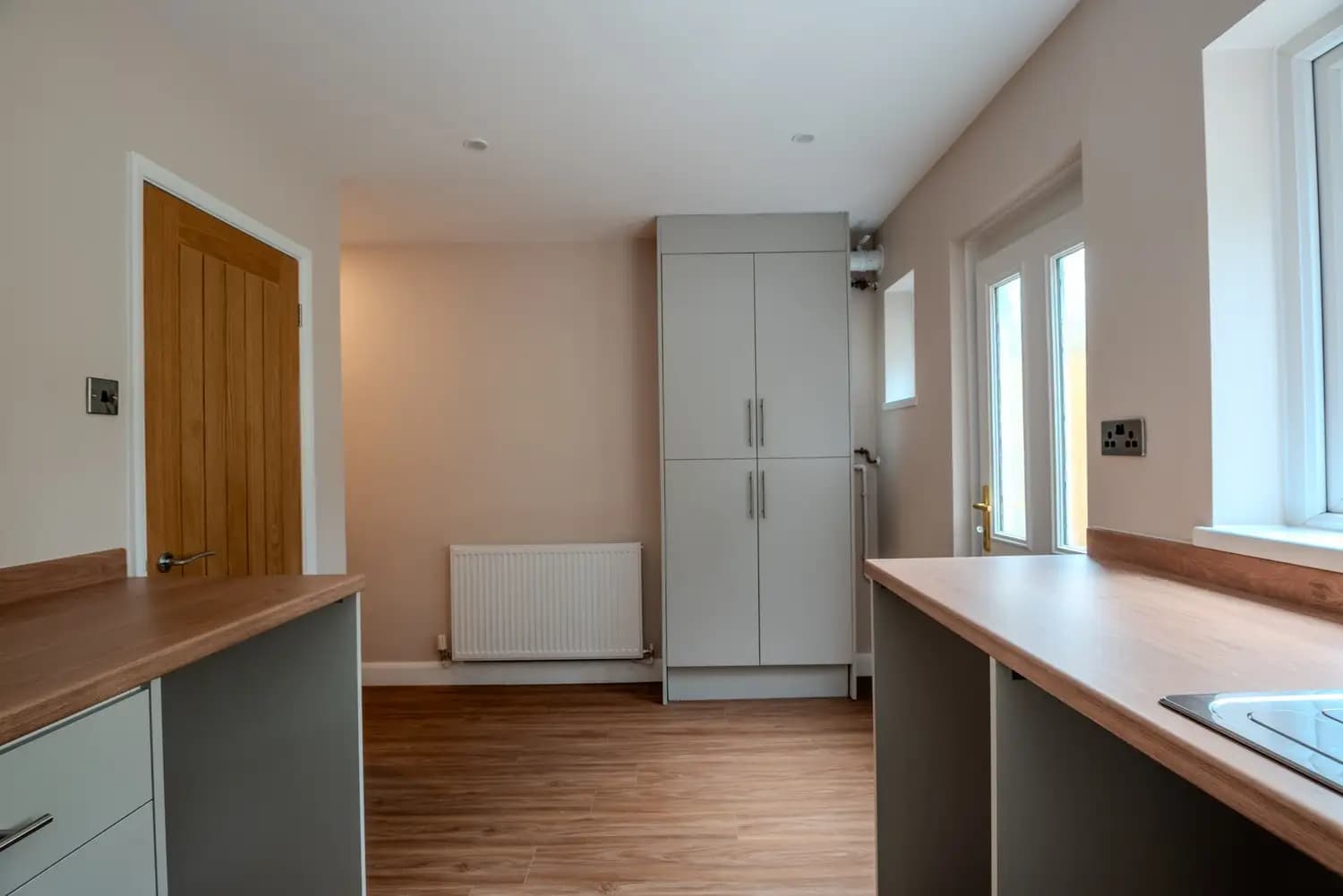 property photo 6 of 22