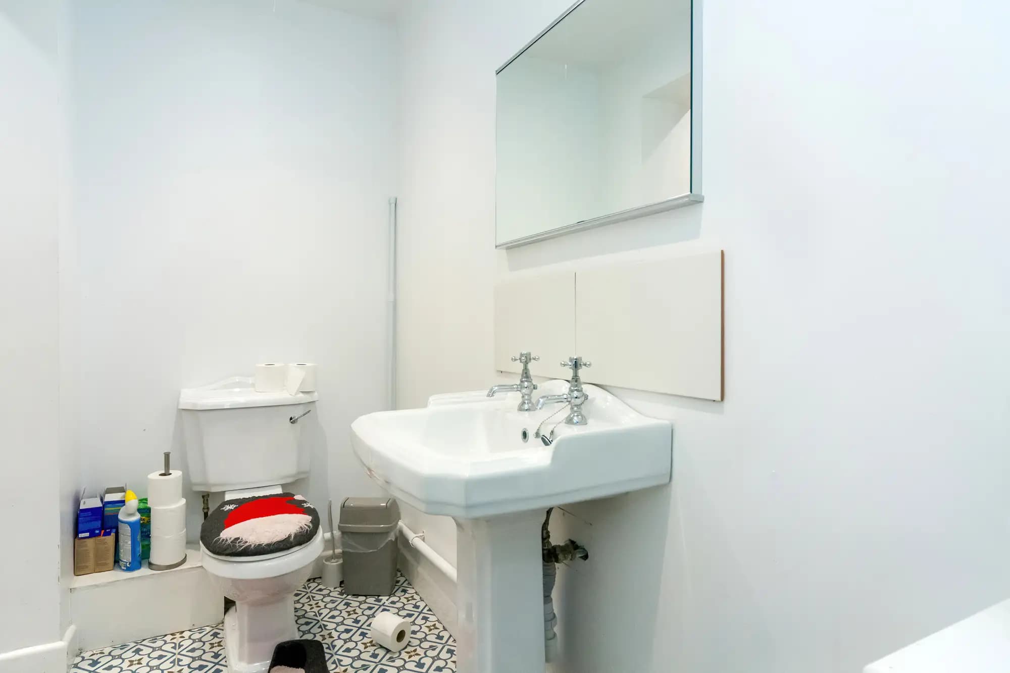 property photo 12 of 38