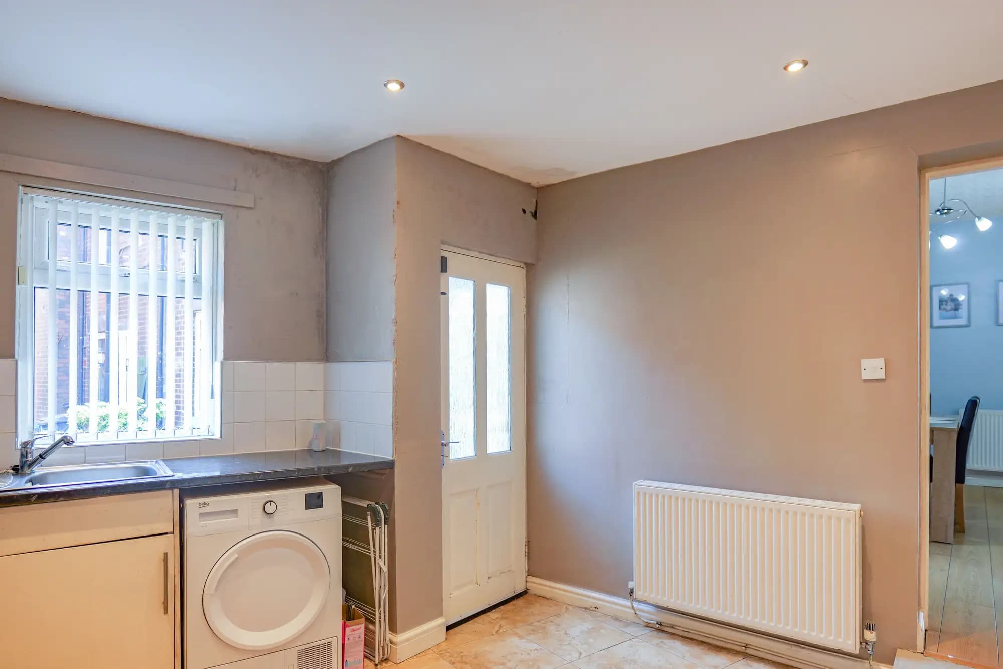 property photo 10 of 31