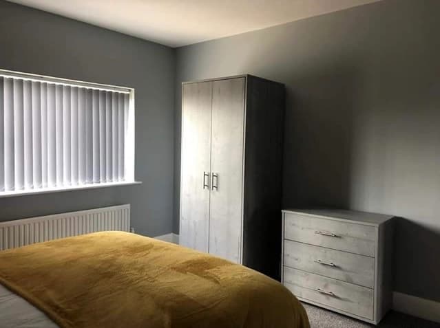 property photo 18 of 40