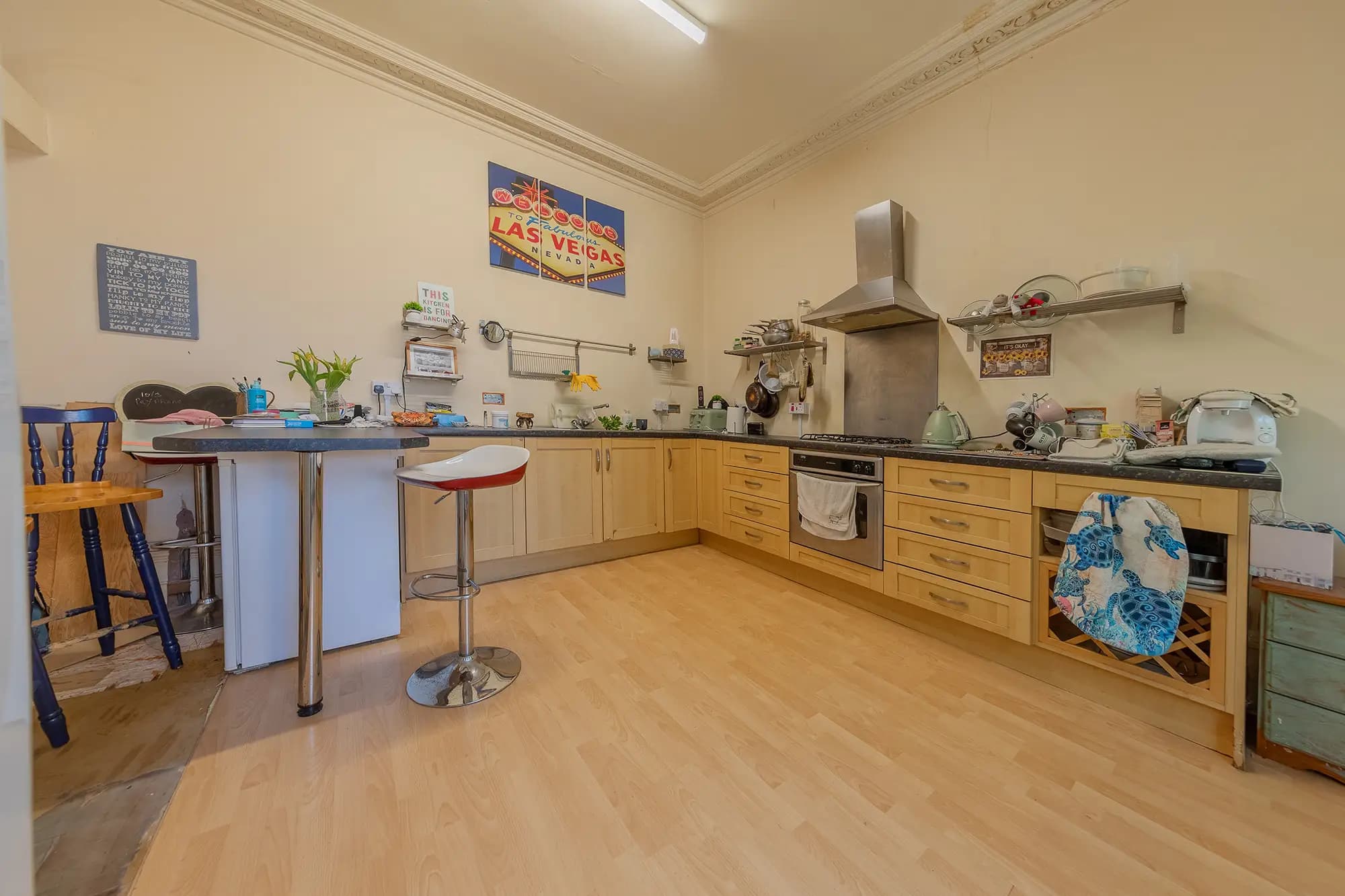 property photo 6 of 20