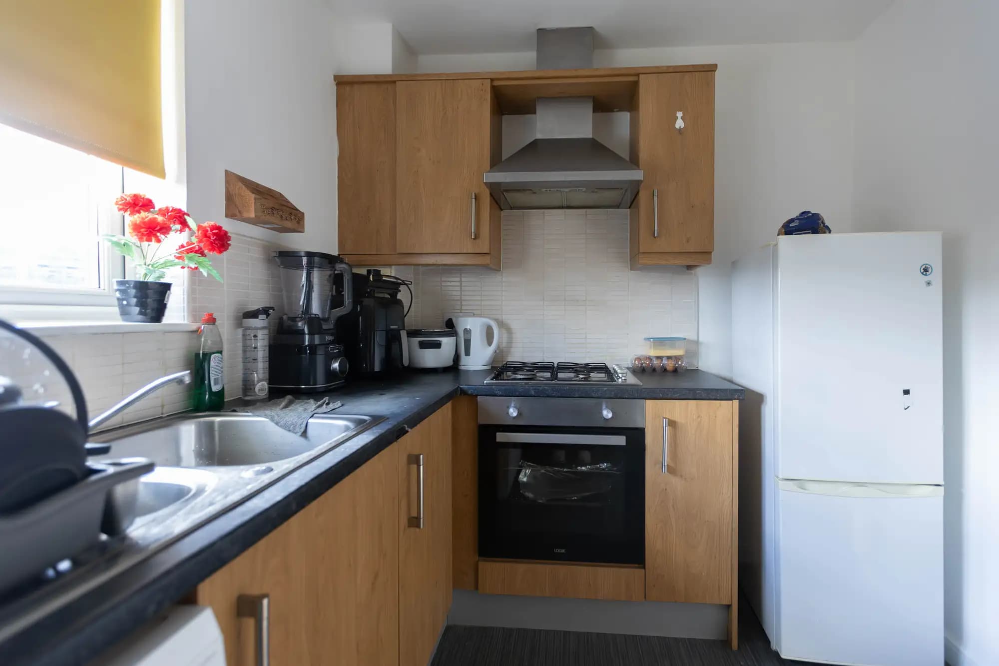 property photo 7 of 18