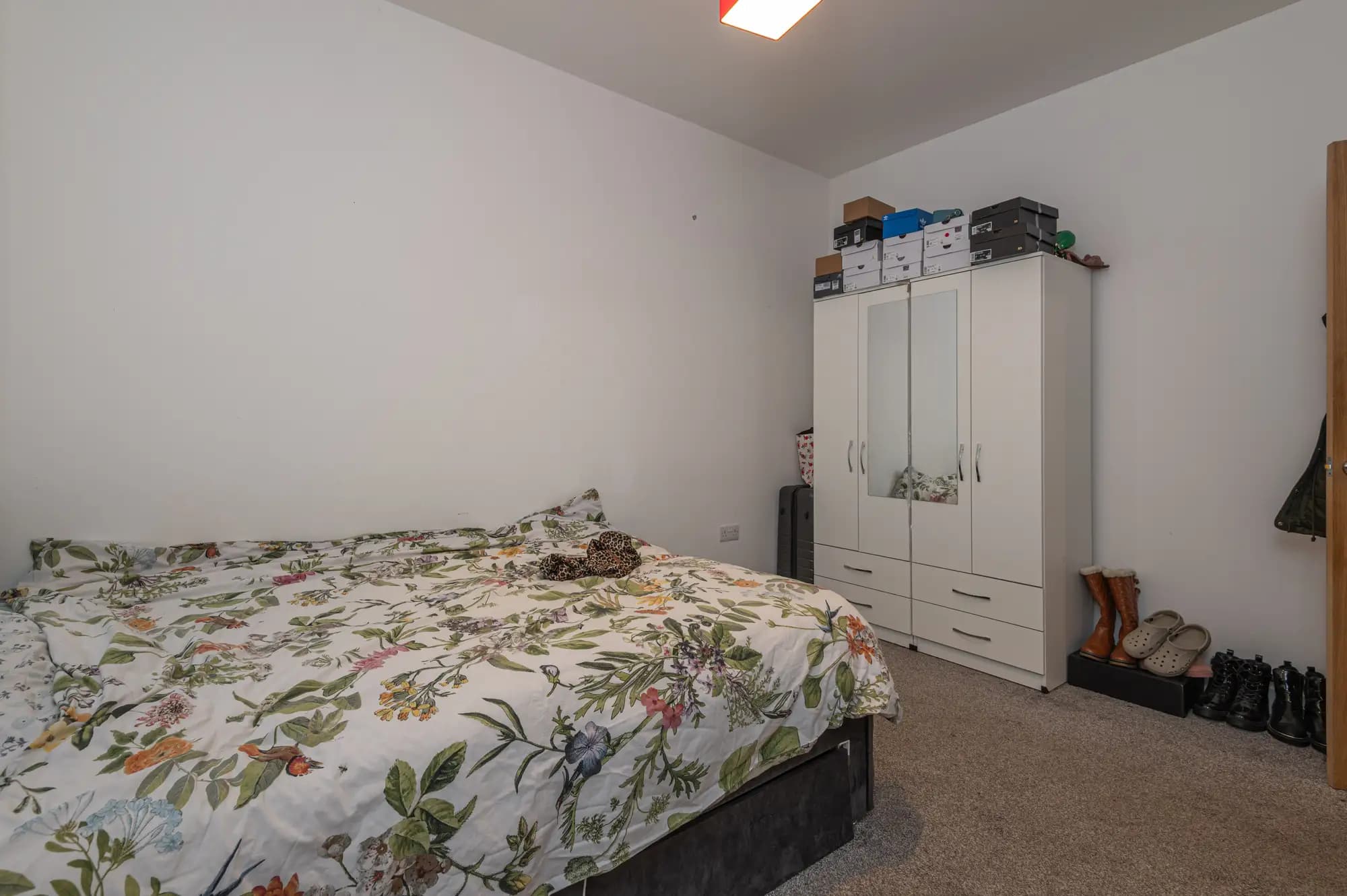 property photo 10 of 19