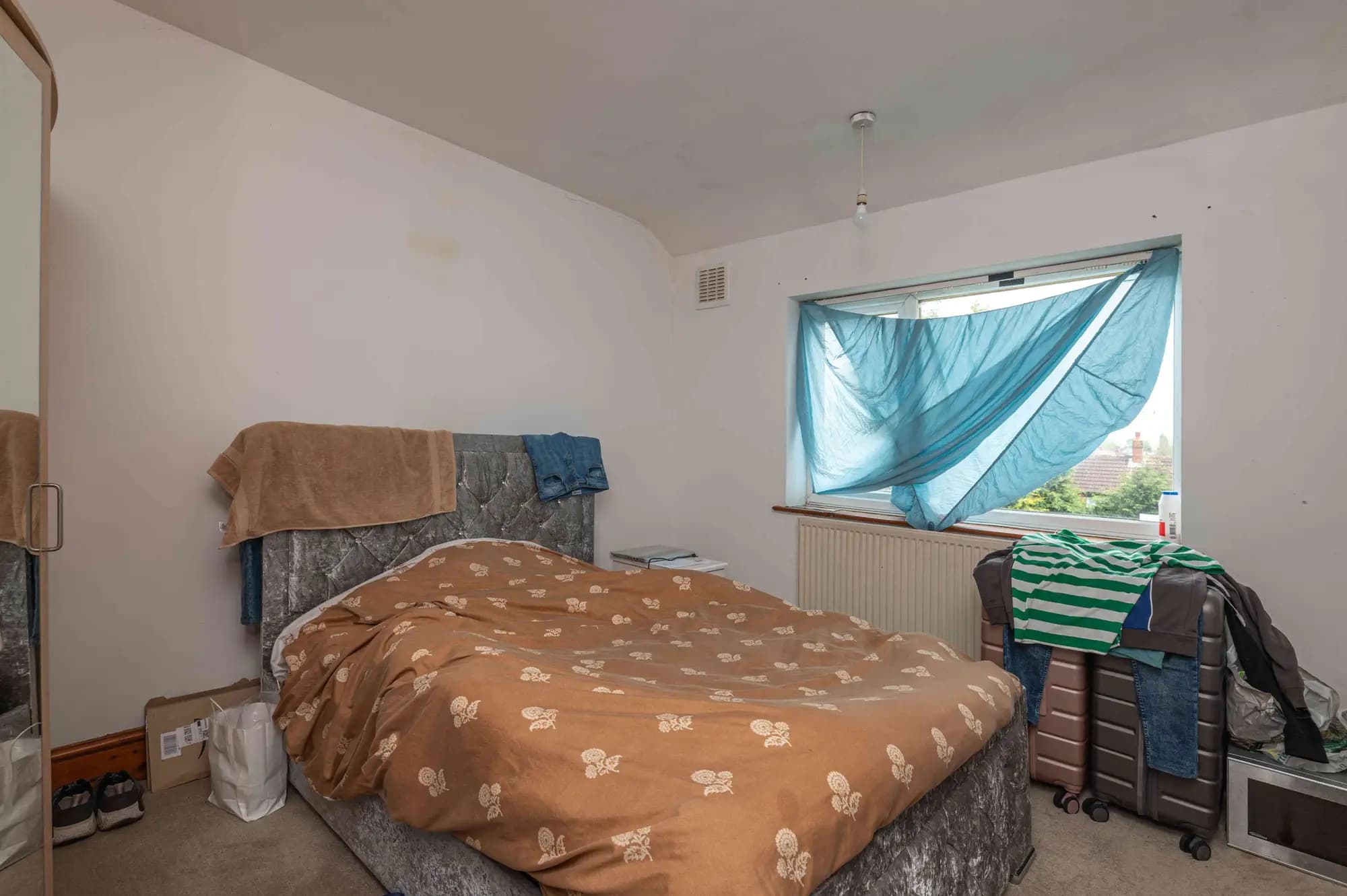 property photo 11 of 22