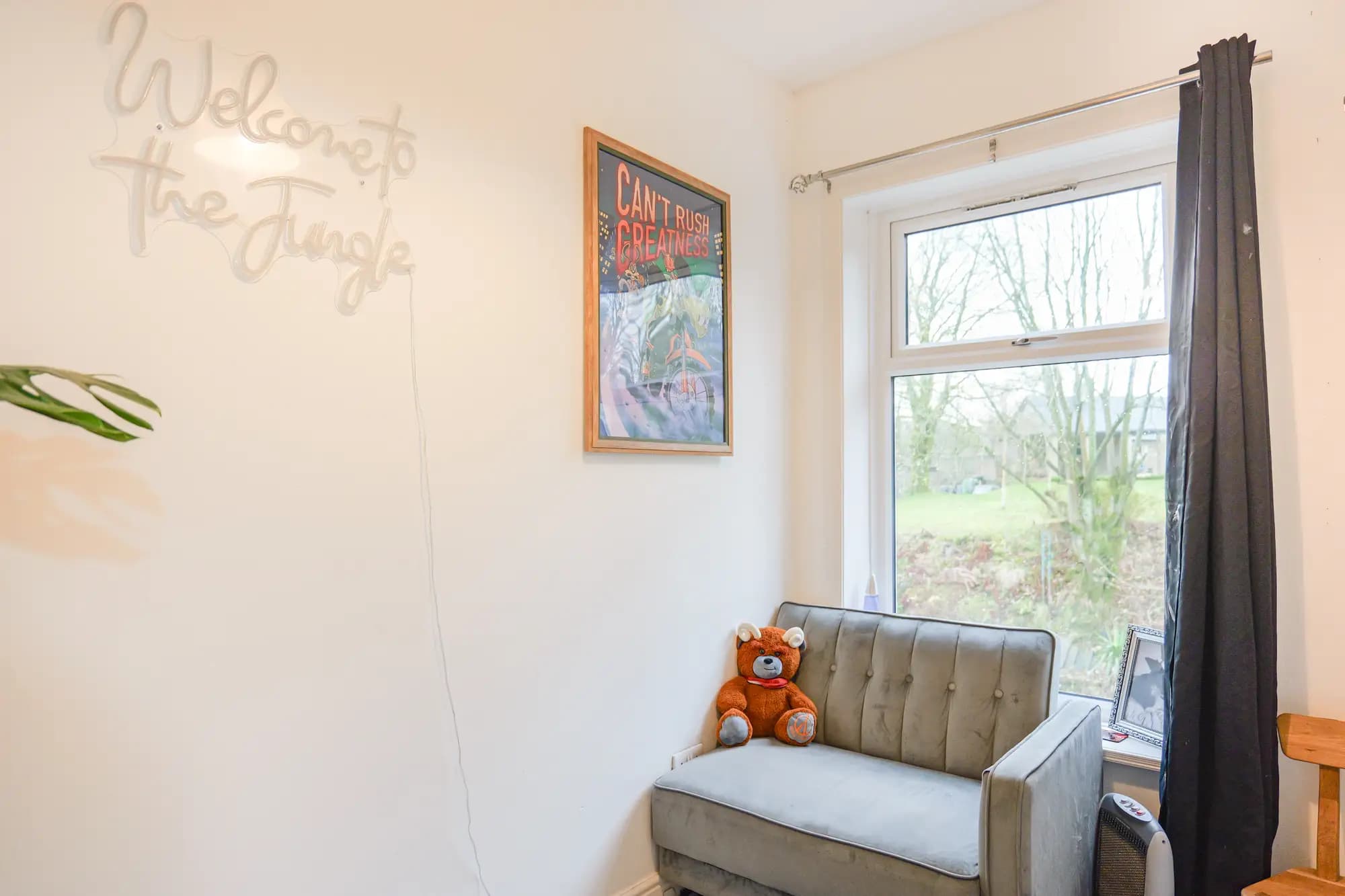 property photo 4 of 20