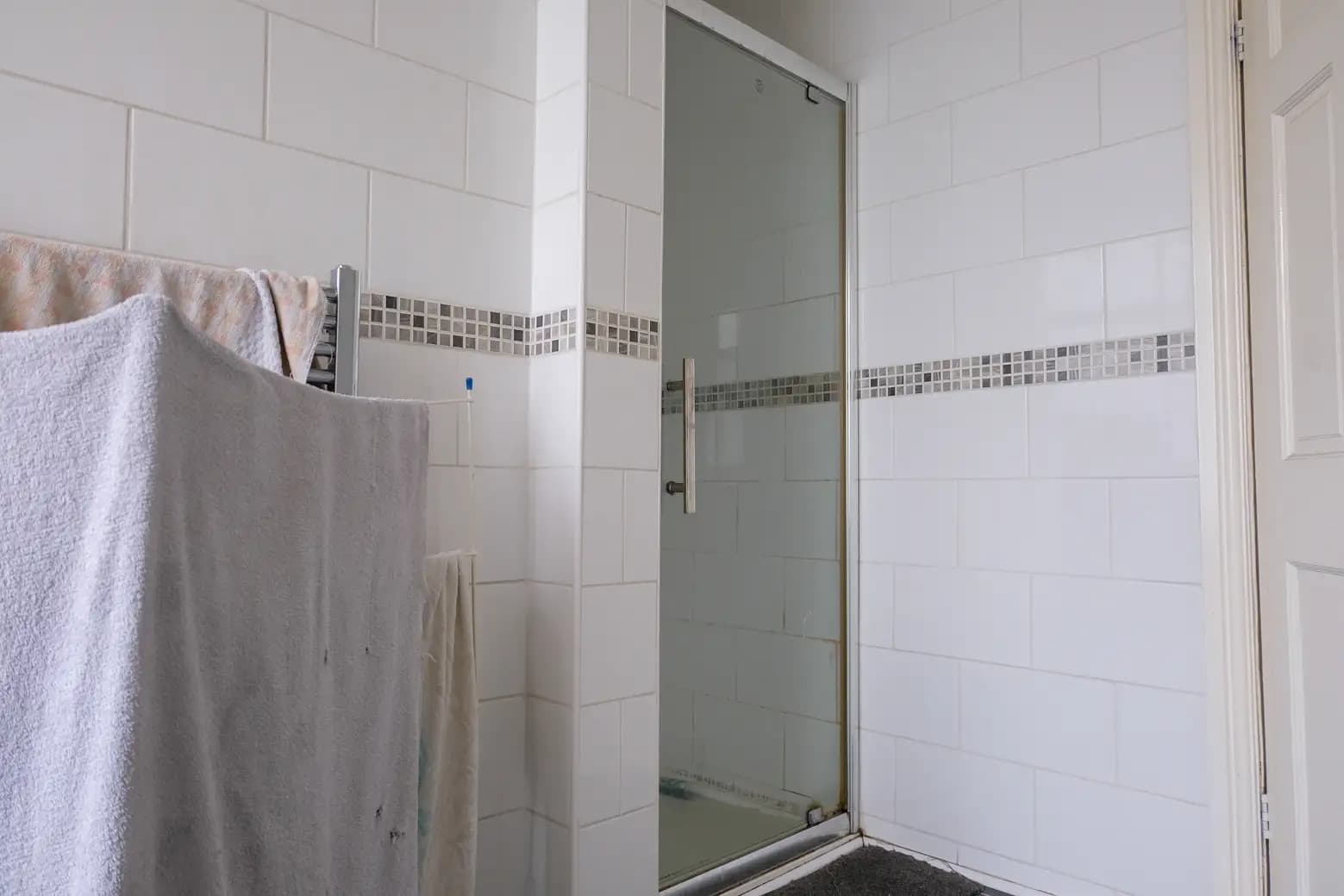 property photo 4 of 18