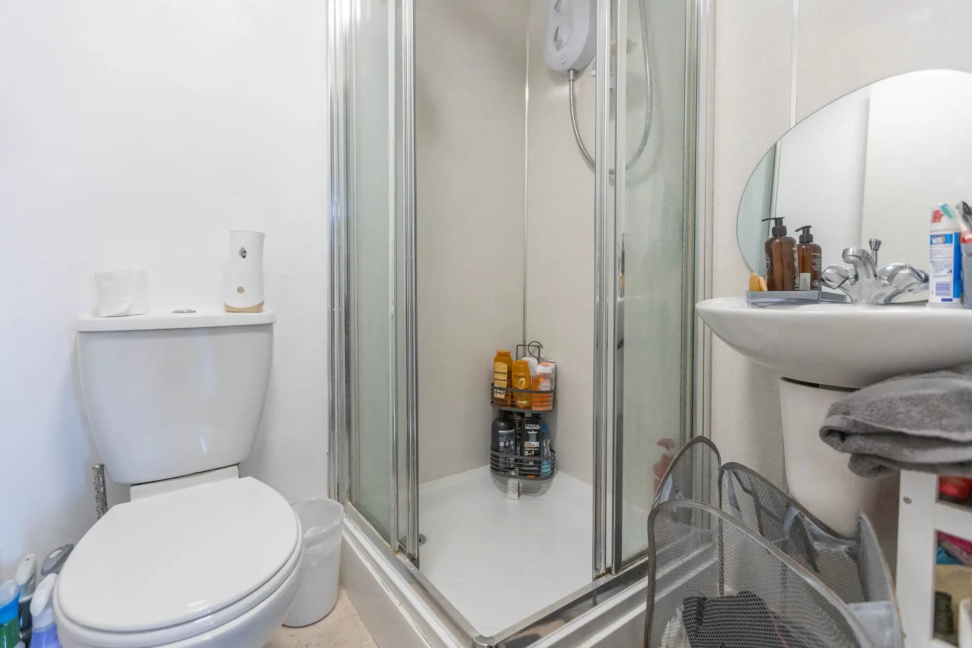 property photo 10 of 26