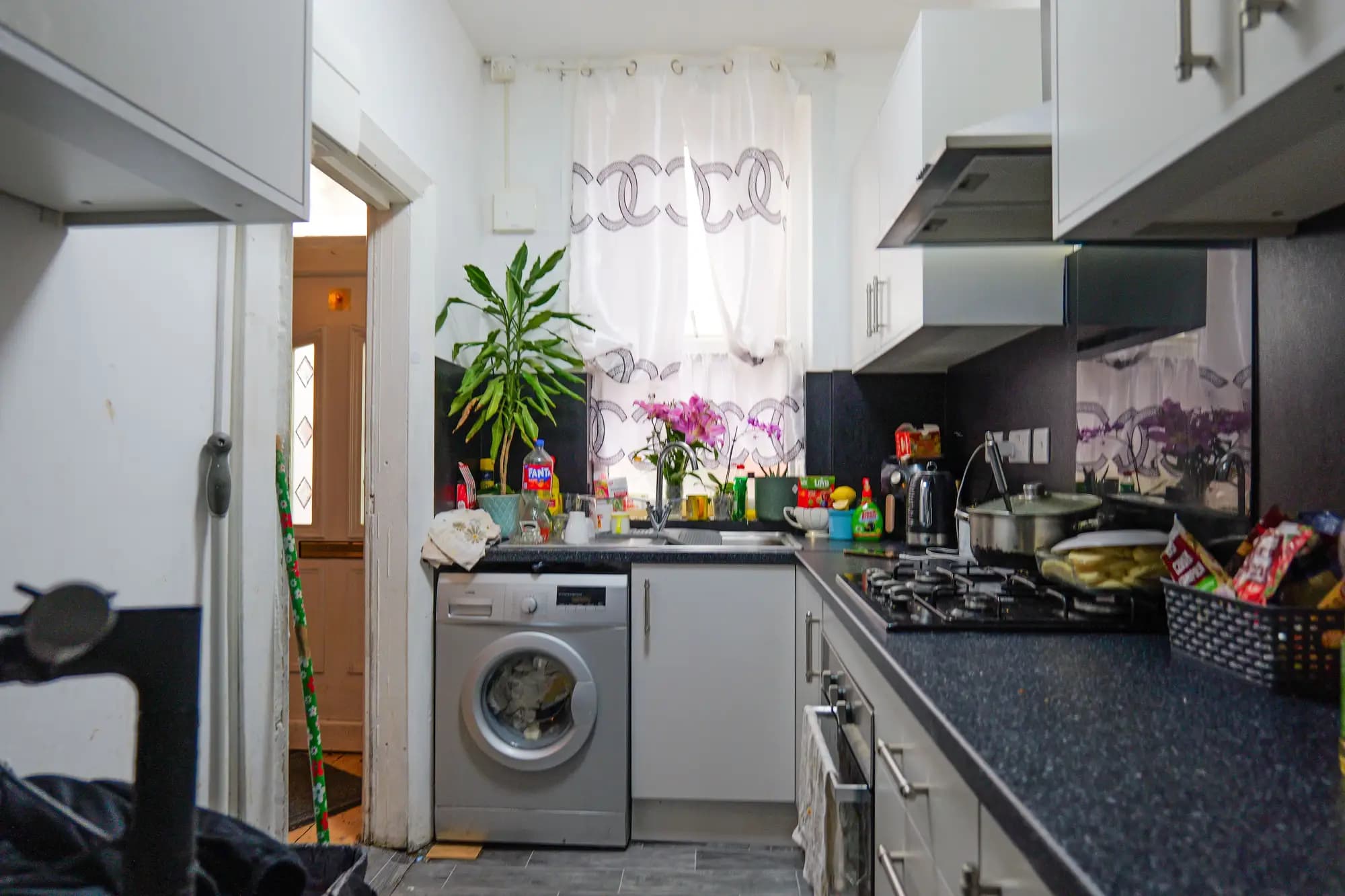 property photo 4 of 19