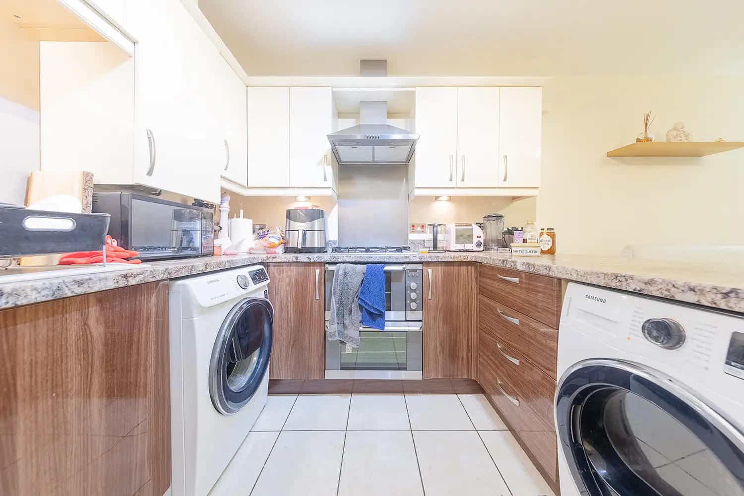 property photo 5 of 20