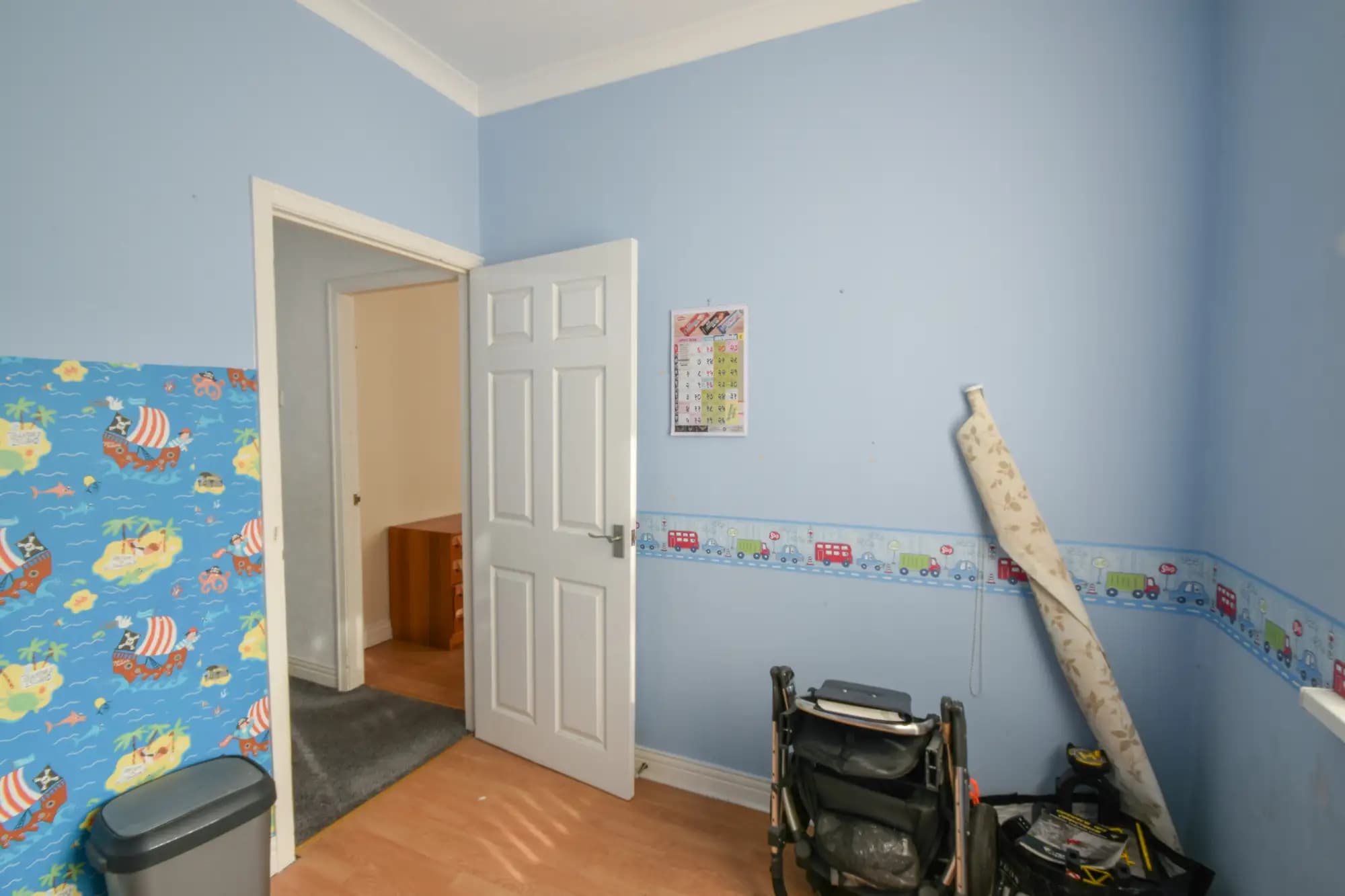 property photo 17 of 27